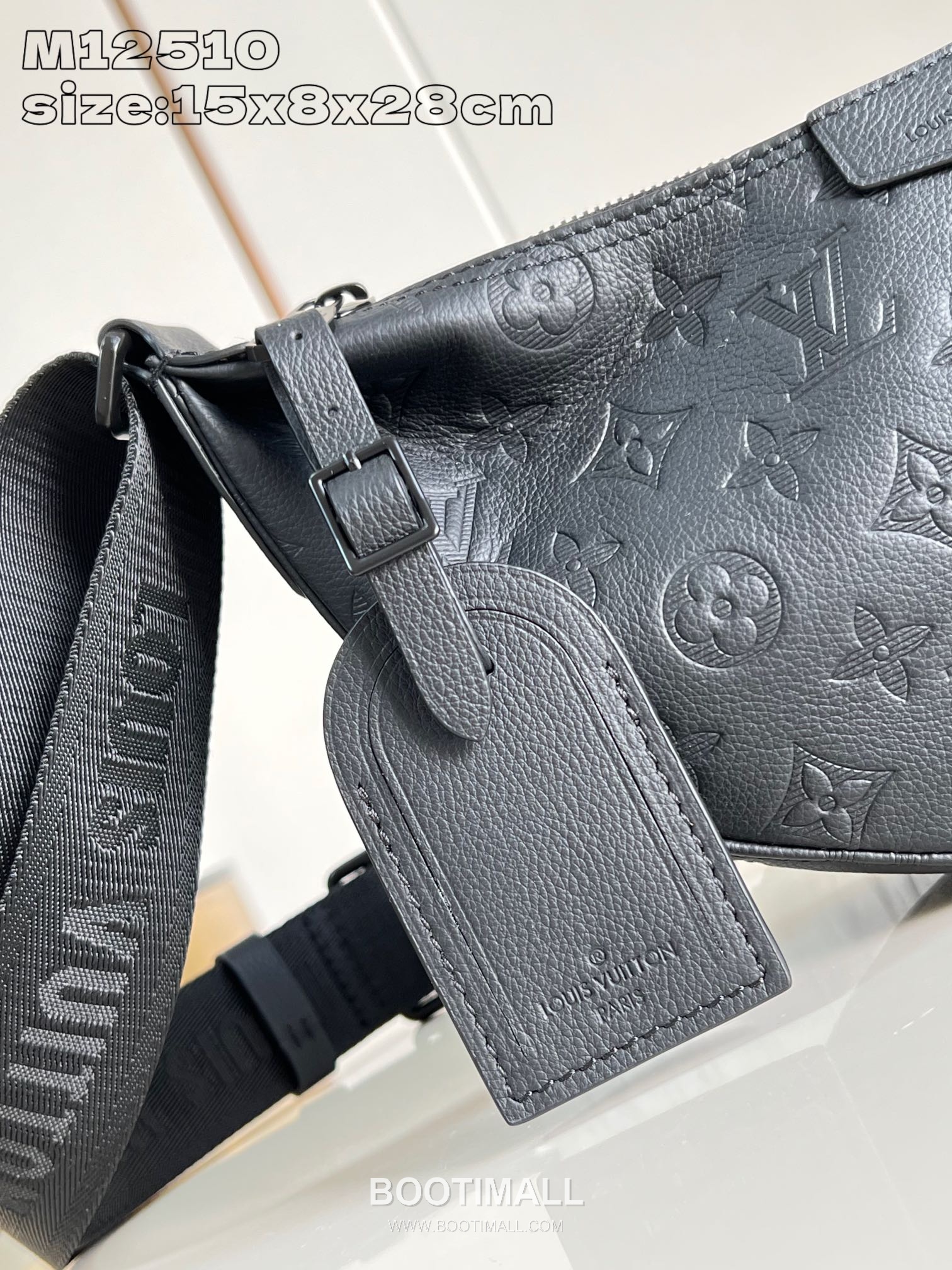 Louis Vuitton Hamac Small Monogram Shadow Calfskin Leather Crossbody Bag with Adjustable Strap Detail 루이비통 하맥 스몰 모노그램 쉐도우 카프스킨 레더 스트랩 크로스백 M12510 28.5cm 3
