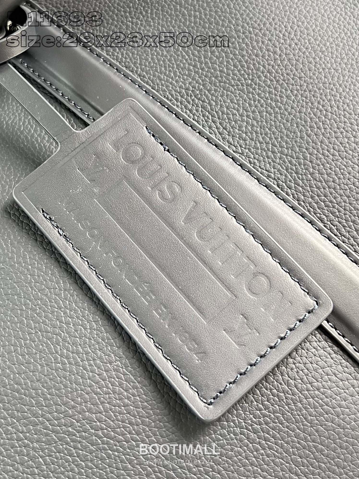 Louis Vuitton Keepall Bandouliere 50 Aerogram Grained Calfskin Leather Duffle Bag with Strap Detail 루이비통 키폴 반둘리에 50 에어로그램 카프스킨 레더 스트랩 더플백 M11693 50cm 3