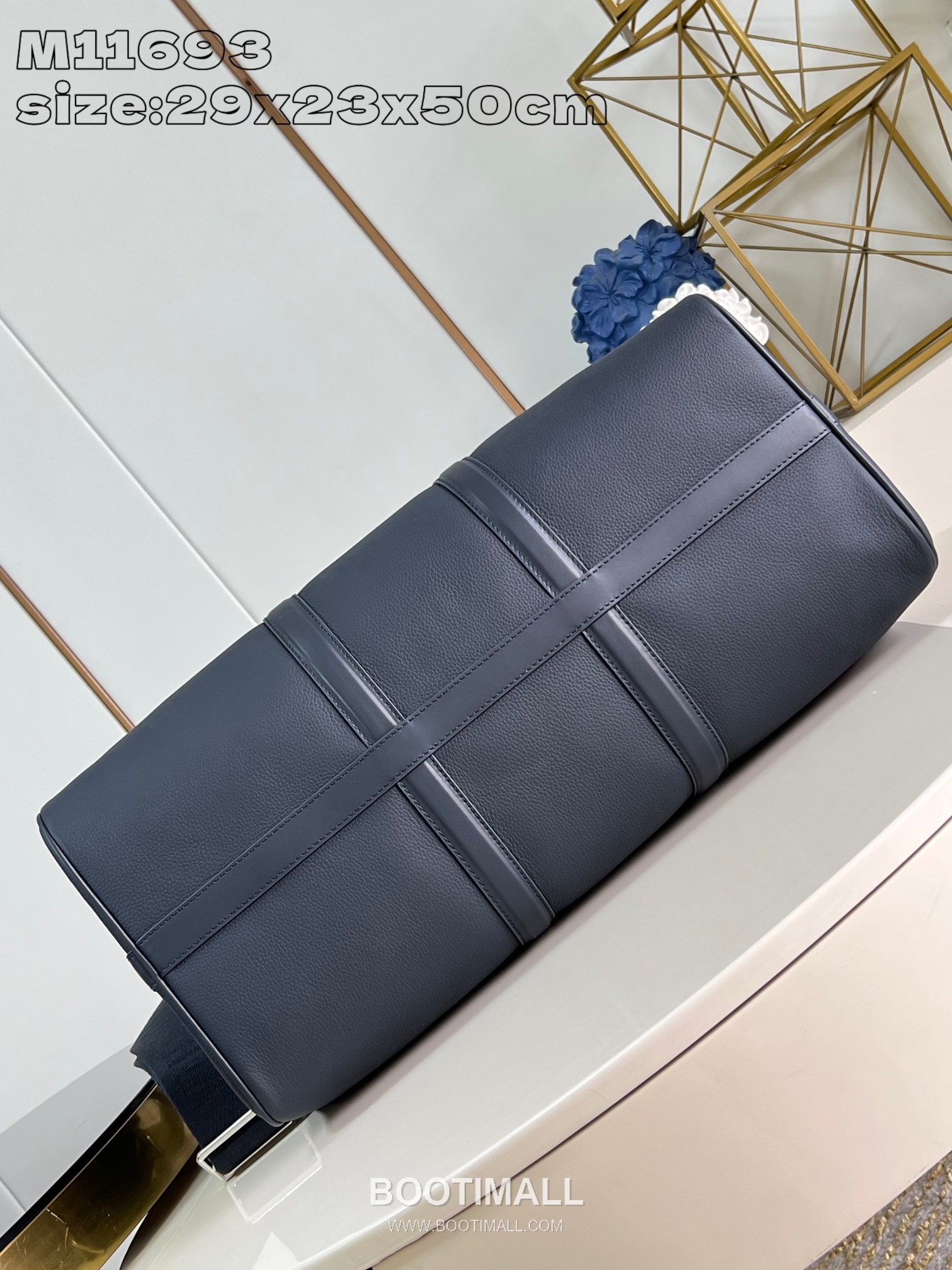 Louis Vuitton Keepall Bandouliere 50 Aerogram Grained Calfskin Leather Duffle Bag with Strap Detail 루이비통 키폴 반둘리에 50 에어로그램 카프스킨 레더 스트랩 더플백 M11693 50cm 7