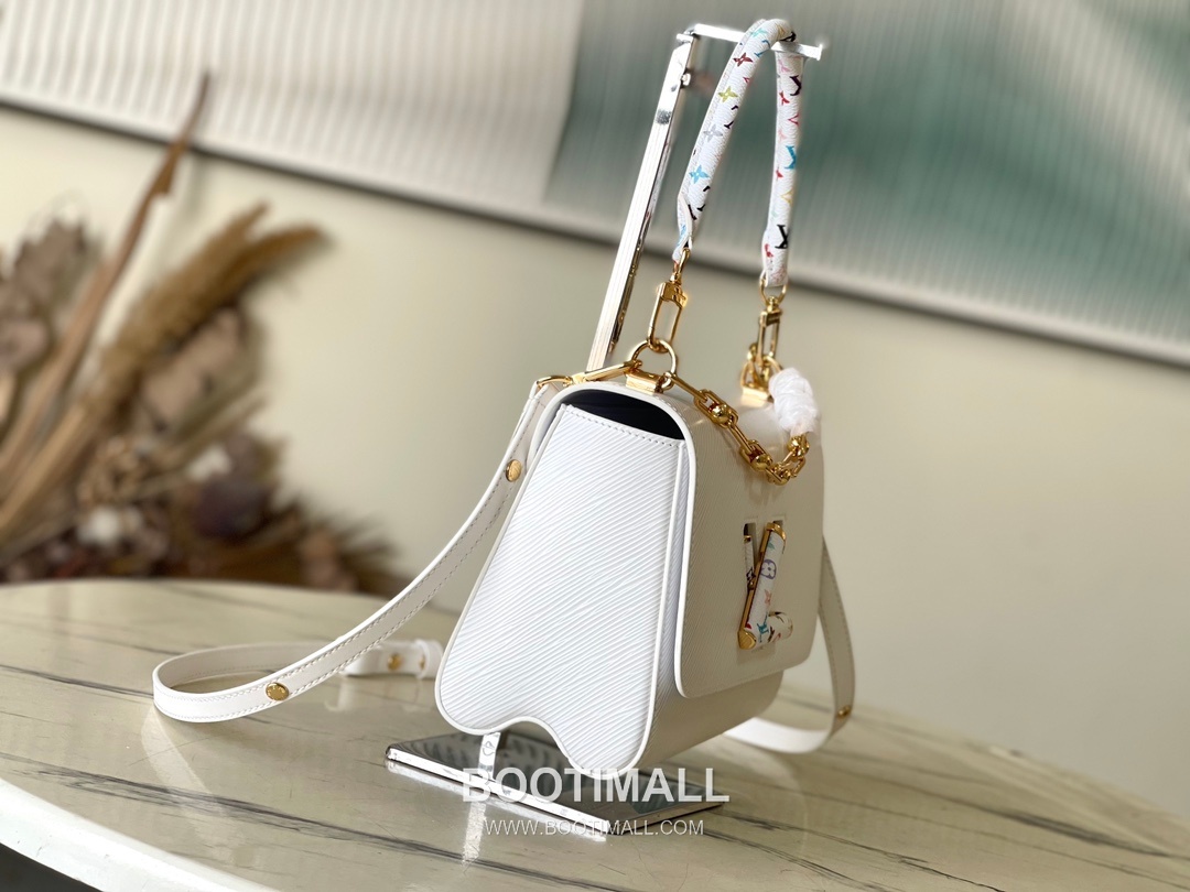 Louis Vuitton Twist Slim Medium Epi Leather Shoulder Bag with LV Twist Lock Detail 루이비통 트위스트 슬림 미디엄 에피 레더 트위스트락 숄더백 M13678 23cm 2