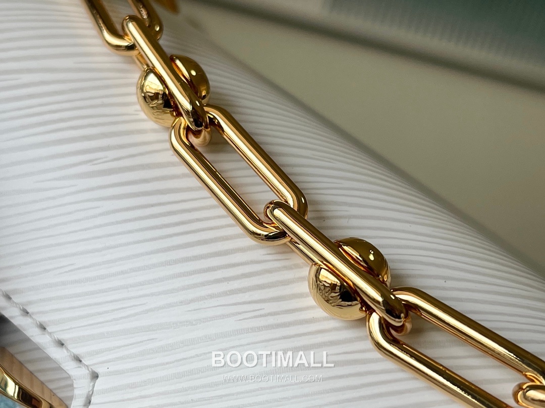 Louis Vuitton Twist Slim Medium Epi Leather Shoulder Bag with LV Twist Lock Detail 루이비통 트위스트 슬림 미디엄 에피 레더 트위스트락 숄더백 M13678 23cm 7