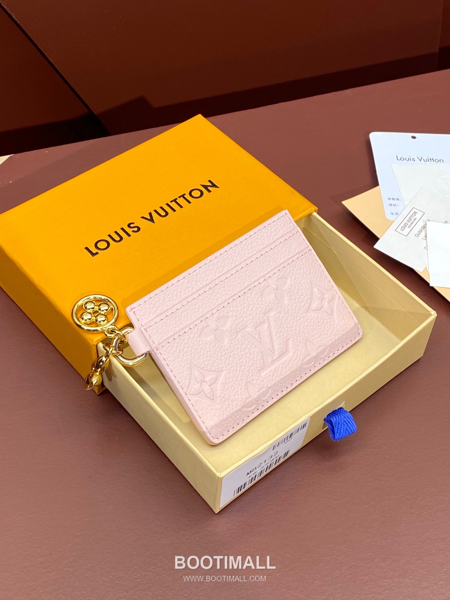 Louis Vuitton Porto Cult Charm Monogram Empreinte Leather Card Holder Wallet with Flower Charm Detail 루이비통 포르토 컬트 참 모노그램 앙프렝뜨 레더 플라워 참 카드지갑 M82132 10.2cm 1