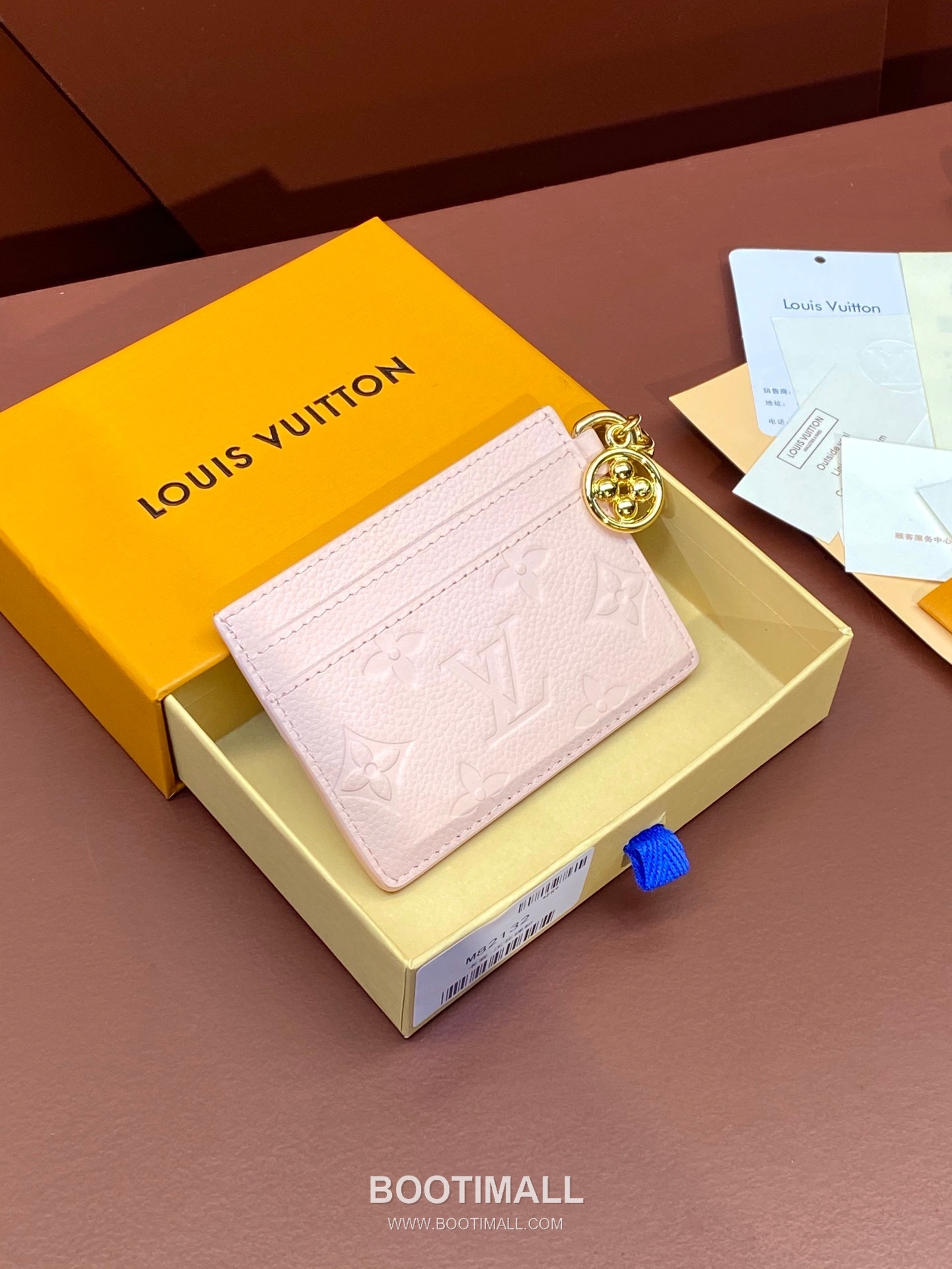 Louis Vuitton Porto Cult Charm Monogram Empreinte Leather Card Holder Wallet with Flower Charm Detail 루이비통 포르토 컬트 참 모노그램 앙프렝뜨 레더 플라워 참 카드지갑 M82132 10.2cm 2