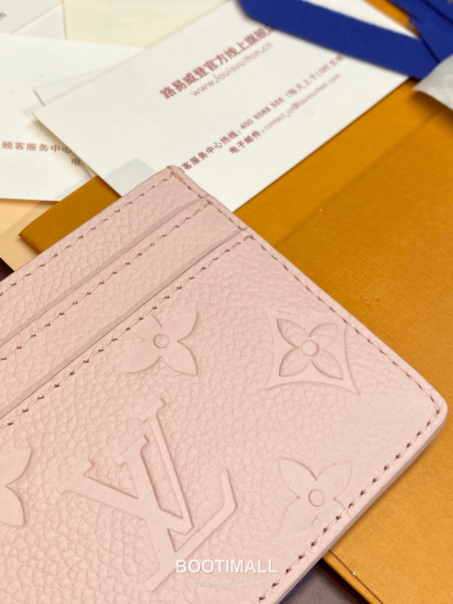 Louis Vuitton Porto Cult Charm Monogram Empreinte Leather Card Holder Wallet with Flower Charm Detail 루이비통 포르토 컬트 참 모노그램 앙프렝뜨 레더 플라워 참 카드지갑 M82132 10.2cm 6