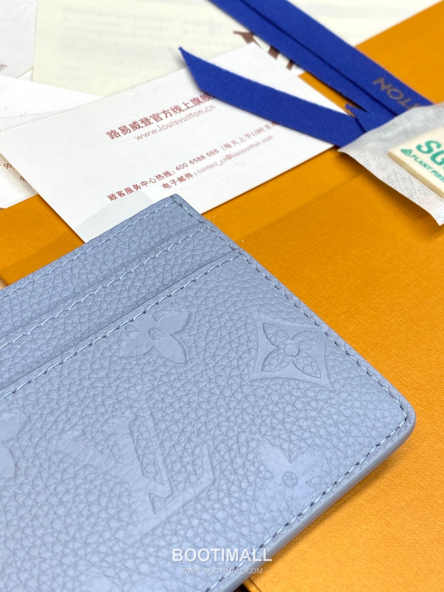 Louis Vuitton Porto Cult Charm Monogram Empreinte Leather Card Holder Wallet with Flower Charm Detail 루이비통 포르토 컬트 참 모노그램 앙프렝뜨 레더 플라워 참 카드지갑 M82132 10.2cm 6