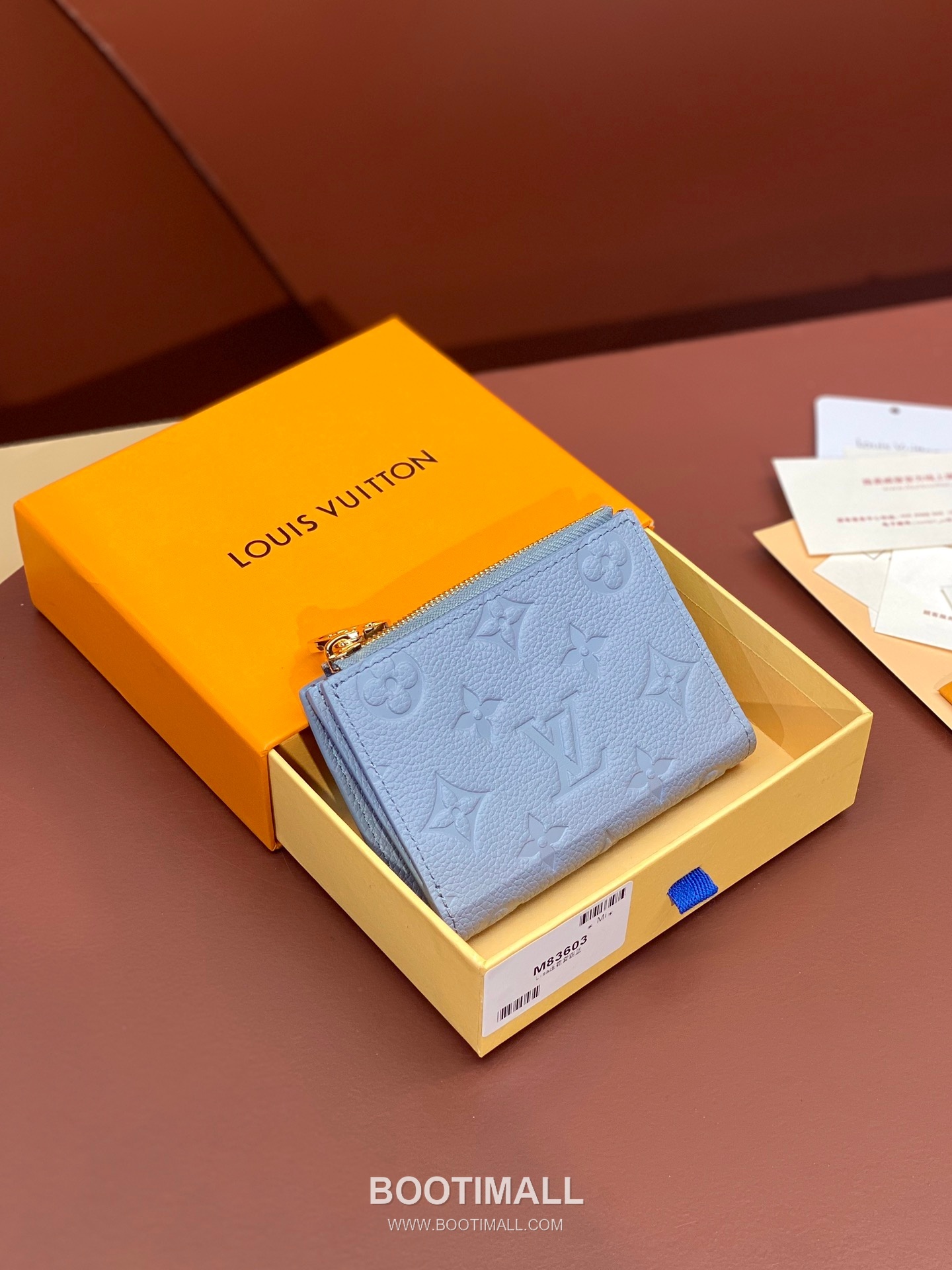 Louis Vuitton Portefeuille Lisa Monogram Canvas Calfskin Leather Wallet with Zip Coin Pocket Detail 루이비통 포르트푀이유 리사 모노그램 캔버스 카프스킨 지퍼 코인포켓 지갑 M83603 11.5cm 1