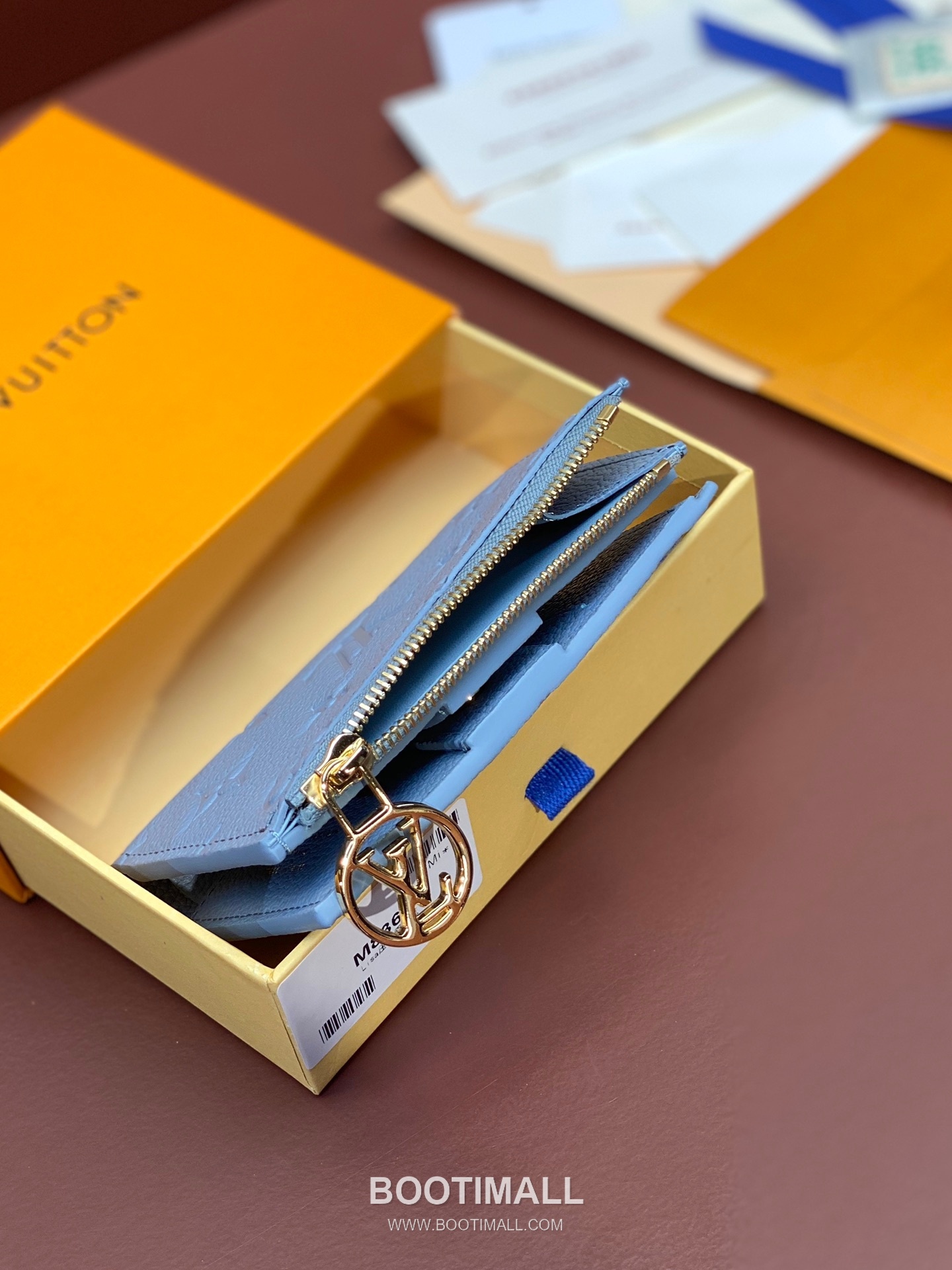 Louis Vuitton Portefeuille Lisa Monogram Canvas Calfskin Leather Wallet with Zip Coin Pocket Detail 루이비통 포르트푀이유 리사 모노그램 캔버스 카프스킨 지퍼 코인포켓 지갑 M83603 11.5cm 5