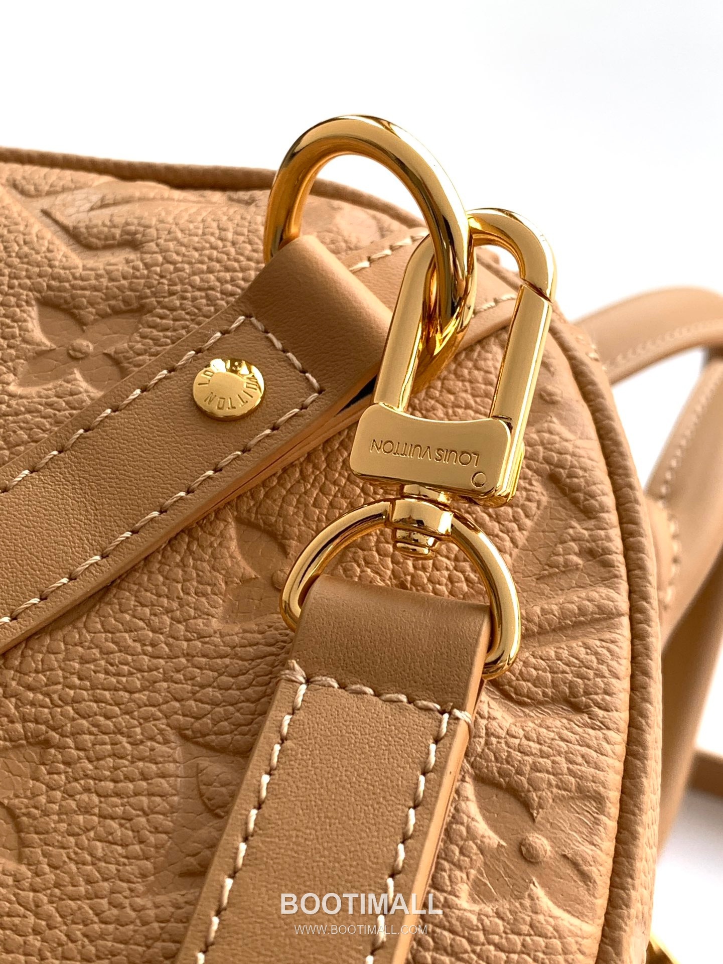 Louis Vuitton Speedy Soft 30 Monogram Empreinte Leather Top Handle Shoulder Bag with Lock Detail 루이비통 스피디 소프트 30 모노그램 앙프렝뜨 레더 락장식 숄더 토트백 M11323 30cm 8