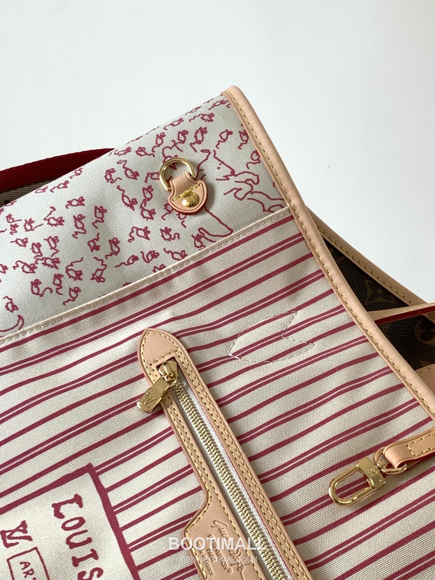 Louis Vuitton Neverfull Bandouliere Inside Out GM Monogram Canvas Fabric Tote Bag with Hook Detail 루이비통 네버풀 반둘리에 인사이드아웃 GM 모노그램 캔버스 패브릭 훅 토트백 M11948 39cm 7