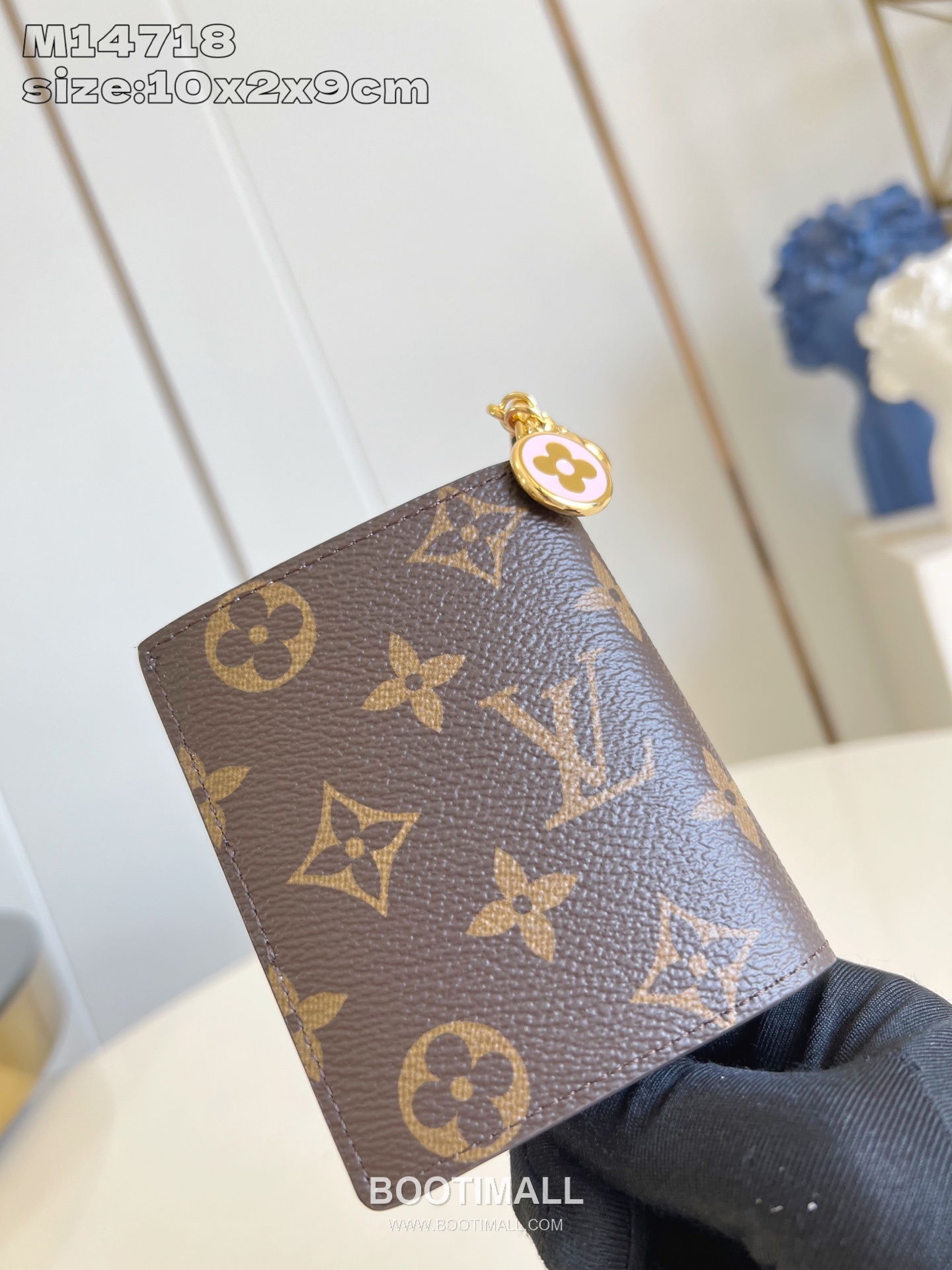Louis Vuitton LV Charms Monogram Canvas Leather Wallet with Zip Coin Pocket Detail 루이비통 LV 참스 모노그램 캔버스 레더 지퍼 코인포켓 지갑 M14718 9cm 2