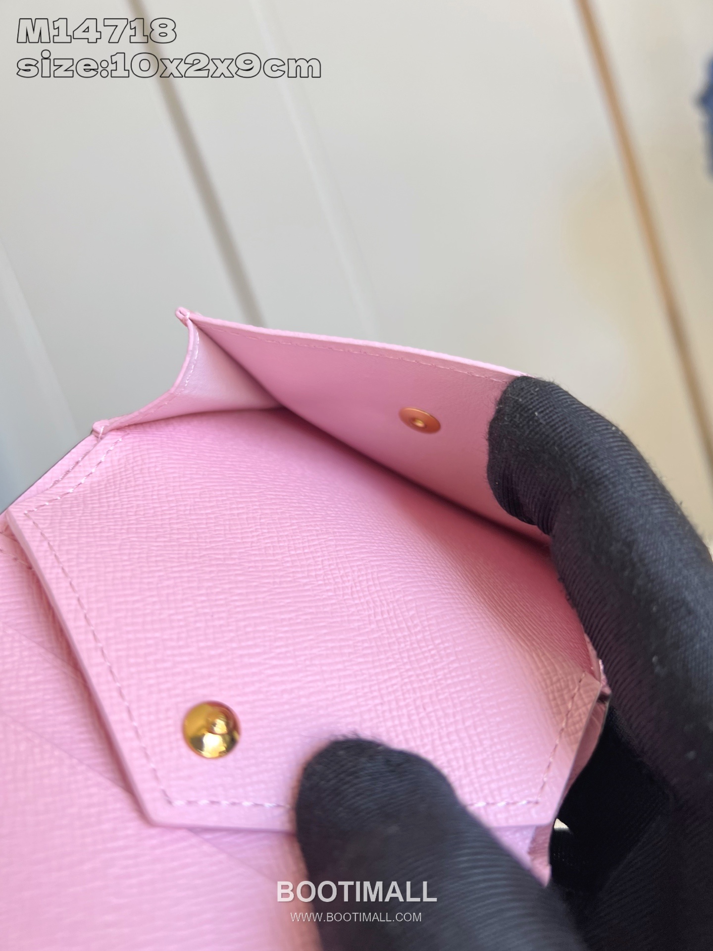 Louis Vuitton LV Charms Monogram Canvas Leather Wallet with Zip Coin Pocket Detail 루이비통 LV 참스 모노그램 캔버스 레더 지퍼 코인포켓 지갑 M14718 9cm 8