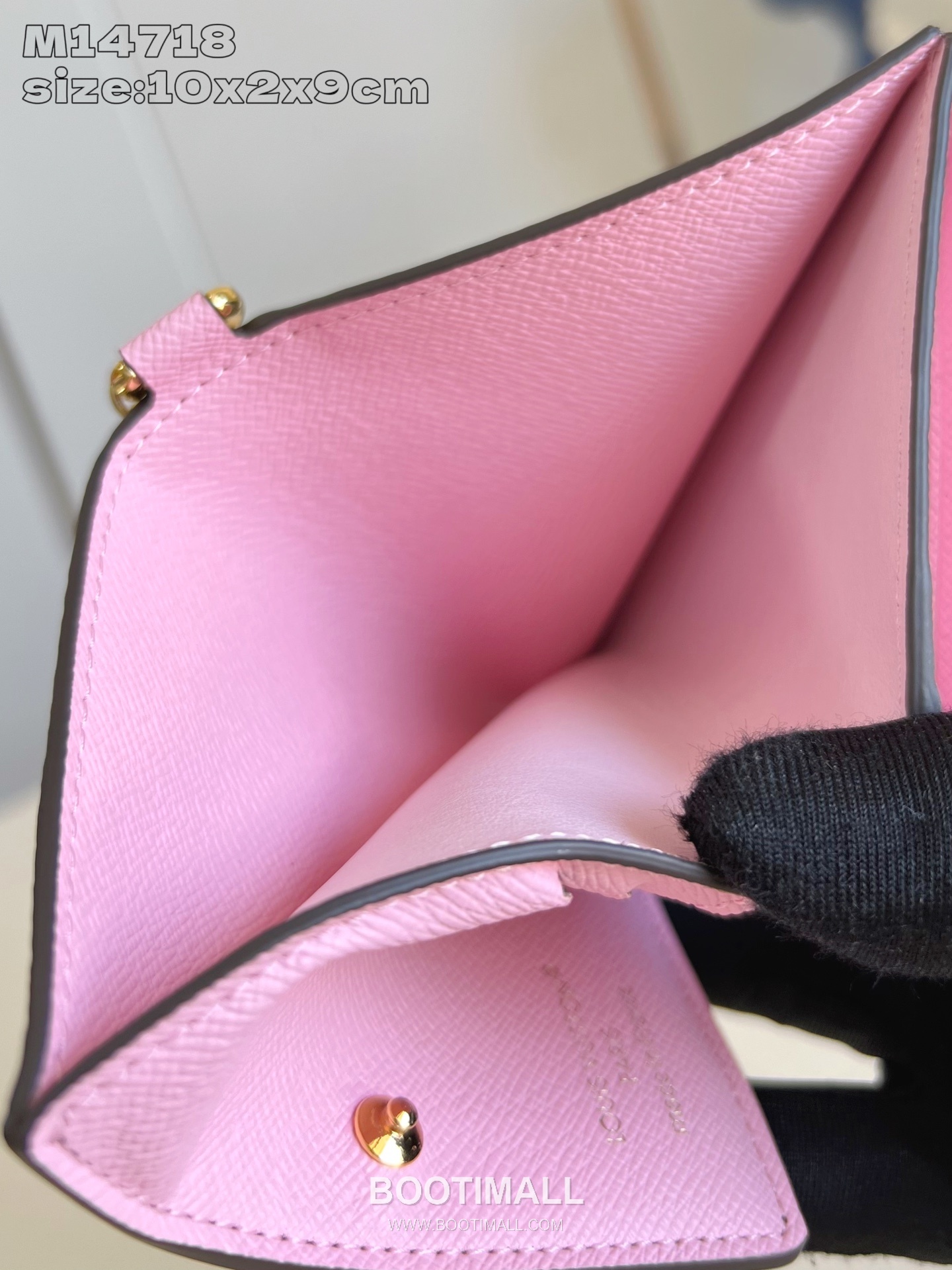 Louis Vuitton LV Charms Monogram Canvas Leather Wallet with Zip Coin Pocket Detail 루이비통 LV 참스 모노그램 캔버스 레더 지퍼 코인포켓 지갑 M14718 9cm 9