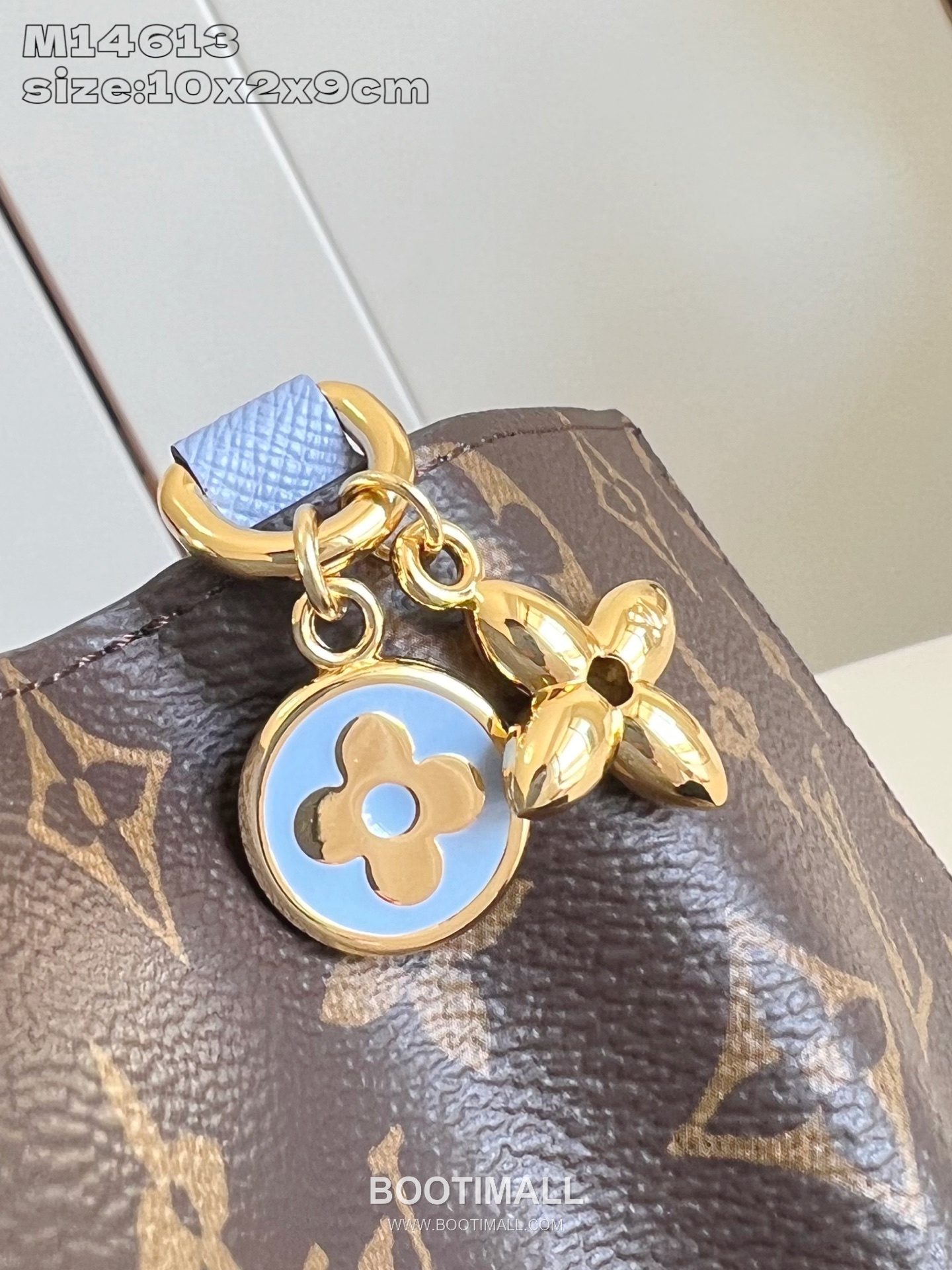 Louis Vuitton LV Charms Monogram Canvas Leather Wallet with Zip Coin Pocket Detail 루이비통 LV 참스 모노그램 캔버스 레더 지퍼 코인포켓 지갑 M14613 9cm 5