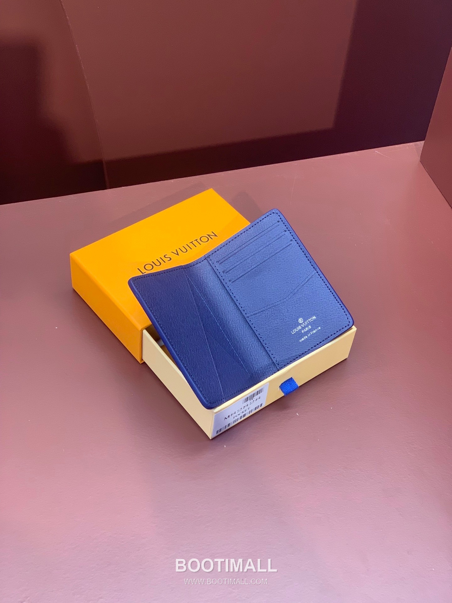 Louis Vuitton Pocket Wallet Monogram Coated Canvas Card Holder Wallet with Logo Detail 루이비통 포켓 월렛 모노그램 코팅 캔버스 로고 카드지갑 M82827 11.1cm 3