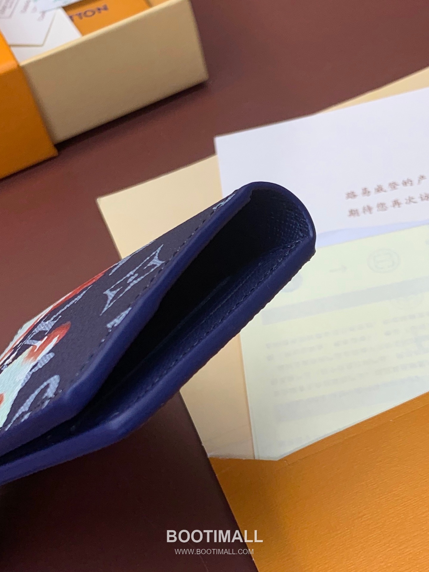 Louis Vuitton Pocket Wallet Monogram Coated Canvas Card Holder Wallet with Logo Detail 루이비통 포켓 월렛 모노그램 코팅 캔버스 로고 카드지갑 M82827 11.1cm 9