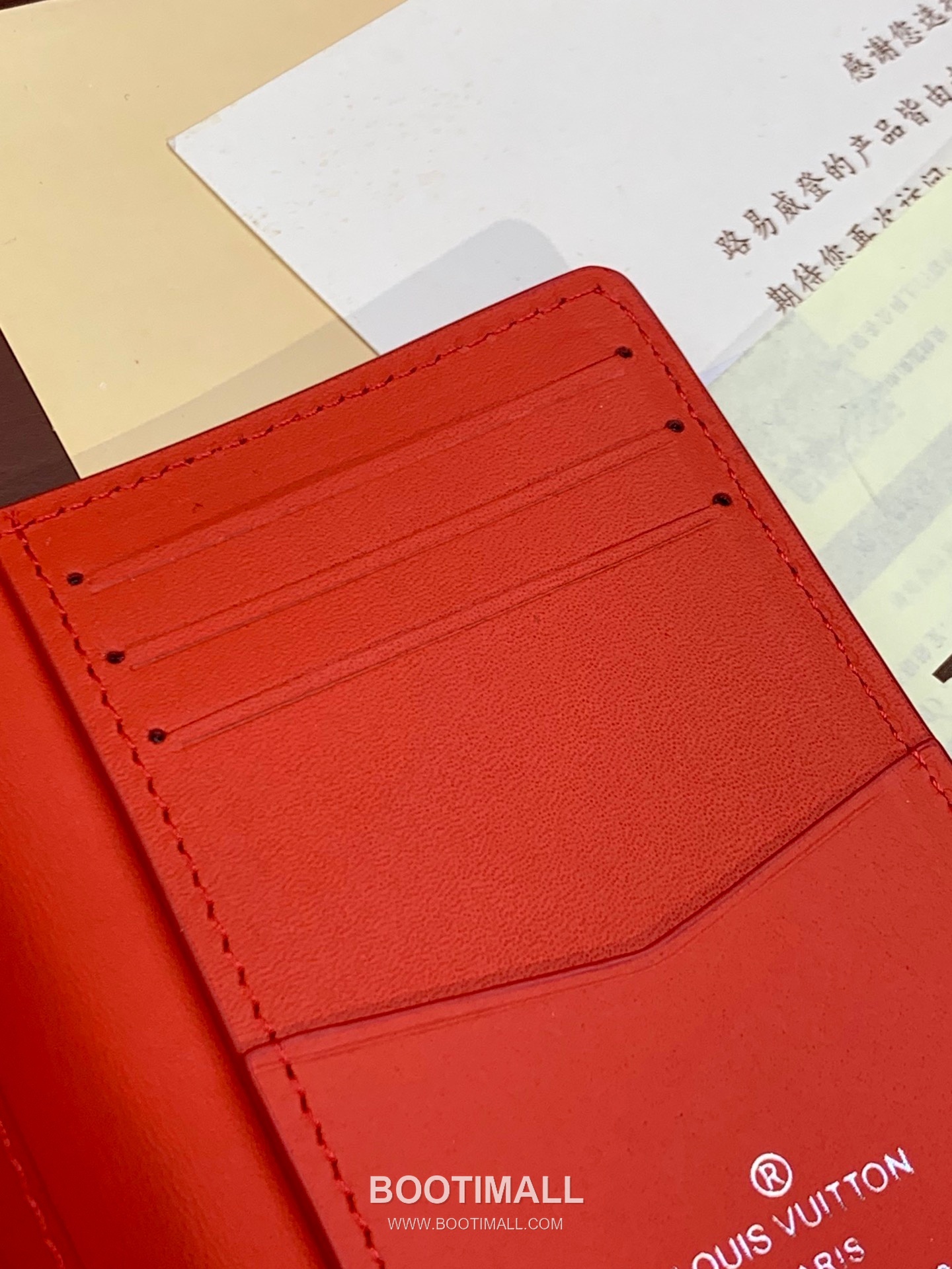 Louis Vuitton Pocket Wallet Epi XL Calfskin Leather Card Holder Wallet with Logo Detail 루이비통 포켓 월렛 에피 XL 카프스킨 레더 로고 카드지갑 M23696 11.1cm 4