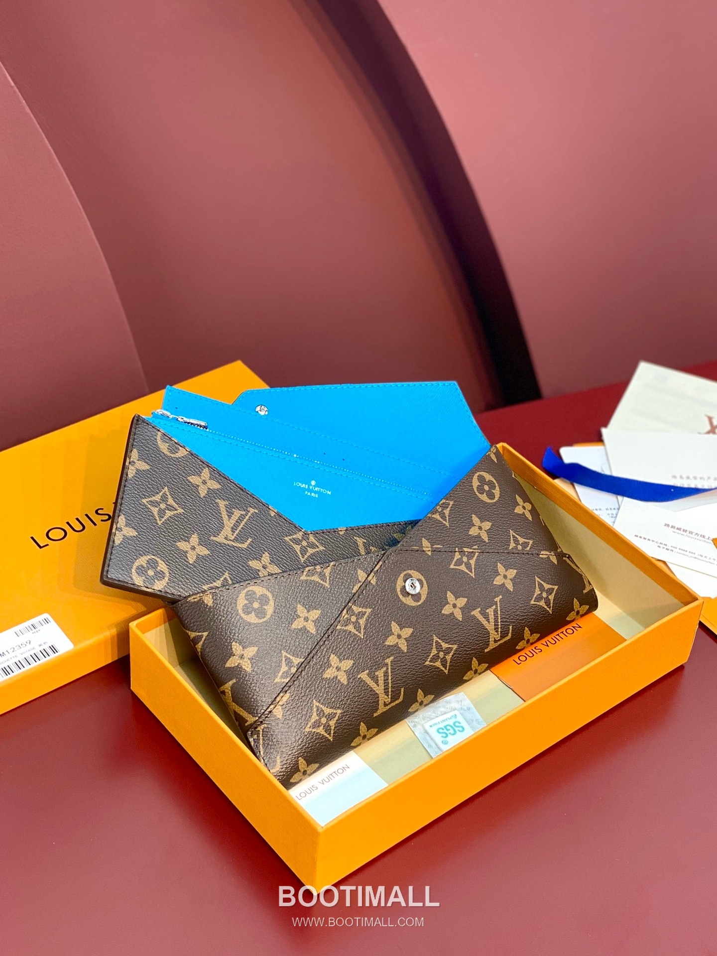 Louis Vuitton Kirigami Pouch Monogram Coated Canvas Leather Clutch Wallet with Zip Compartment Detail 루이비통 키리가미 파우치 모노그램 코팅 캔버스 레더 지퍼 컴파트먼트 클러치 지갑 M12359 23cm 3
