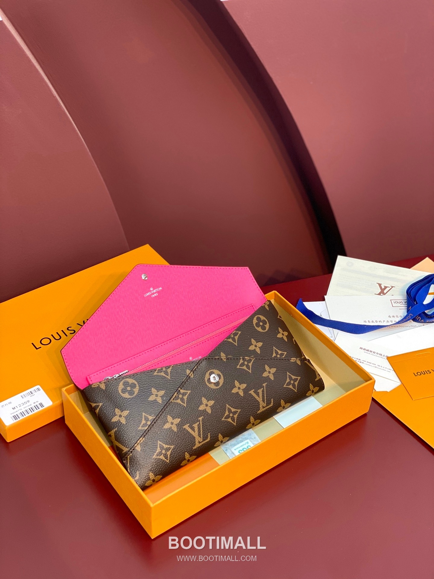 Louis Vuitton Kirigami Pouch Monogram Coated Canvas Leather Clutch Wallet with Zip Compartment Detail 루이비통 키리가미 파우치 모노그램 코팅 캔버스 레더 지퍼 컴파트먼트 클러치 지갑 M12359 23cm 2