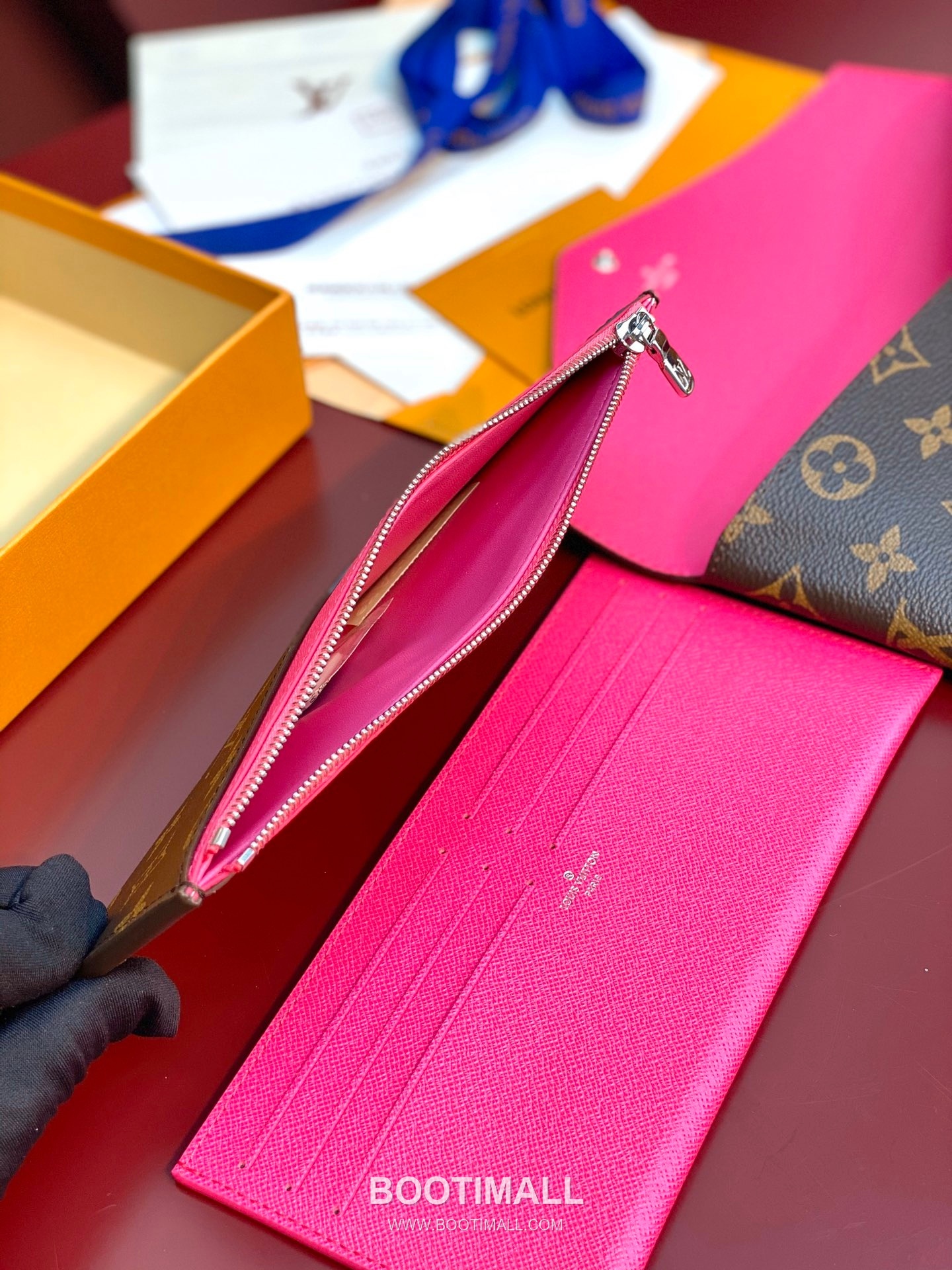 Louis Vuitton Kirigami Pouch Monogram Coated Canvas Leather Clutch Wallet with Zip Compartment Detail 루이비통 키리가미 파우치 모노그램 코팅 캔버스 레더 지퍼 컴파트먼트 클러치 지갑 M12359 23cm 7