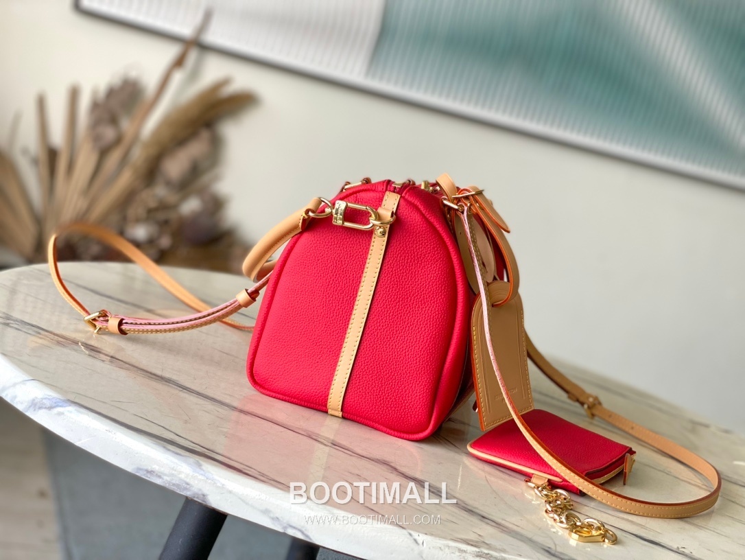 Louis Vuitton Keepall Soft 25 Leather Top Handle Shoulder Bag with Zip Detail 루이비통 키폴 소프트 25 레더 지퍼 디테일 토트 숄더백 M13667 25cm 2