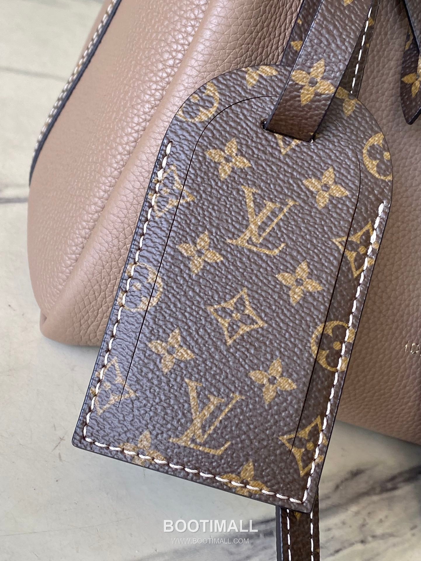 Louis Vuitton Keepall Soft 25 Leather Top Handle Shoulder Bag with Zip Detail 루이비통 키폴 소프트 25 레더 지퍼 디테일 토트 숄더백 M13667 25cm 5