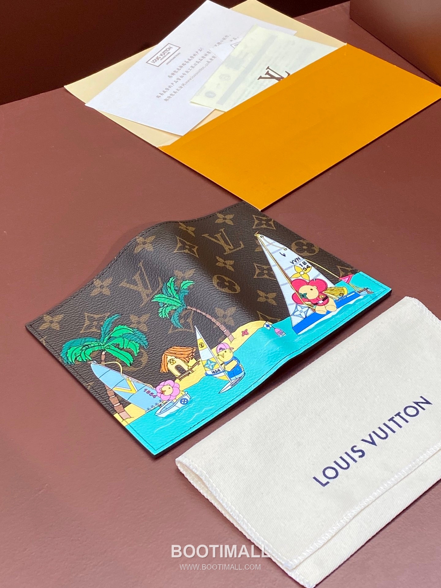 Louis Vuitton Passport Cover Monogram Canvas Wallet with Multi Slot Detail 루이비통 패스포트 커버 모노그램 캔버스 멀티슬롯 지갑 M82625 14cm 4