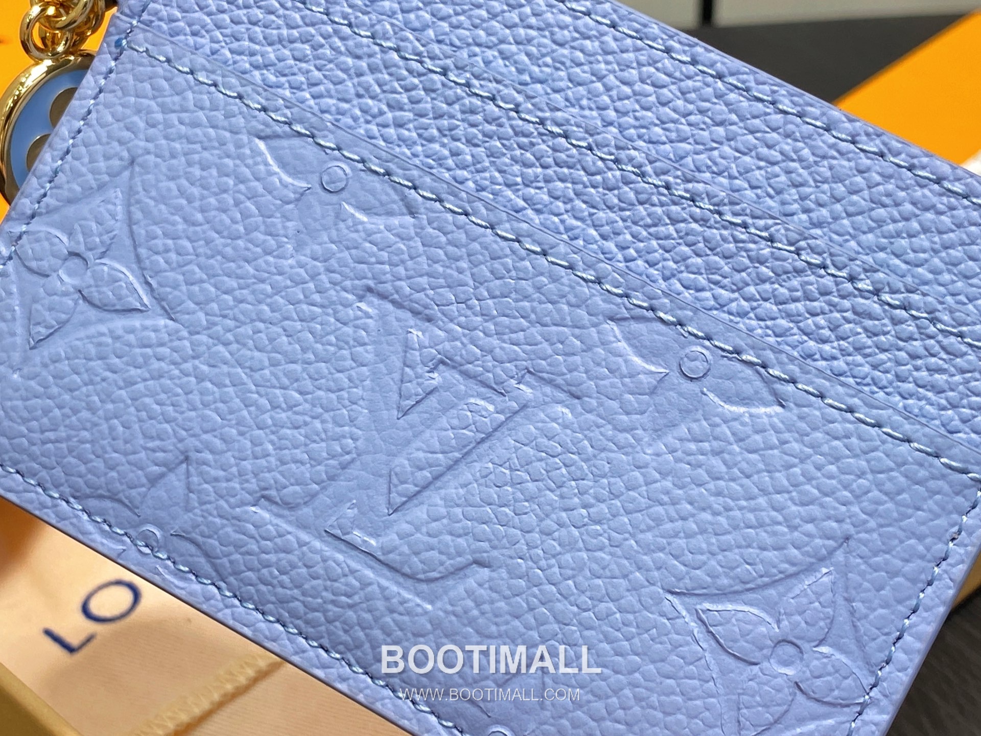 Louis Vuitton LV Charms Monogram Empreinte Leather Card Holder Wallet with Flower Charm Detail 루이비통 LV 참스 모노그램 앙프렝뜨 레더 플라워 참 카드지갑 M13649 10.2cm 6