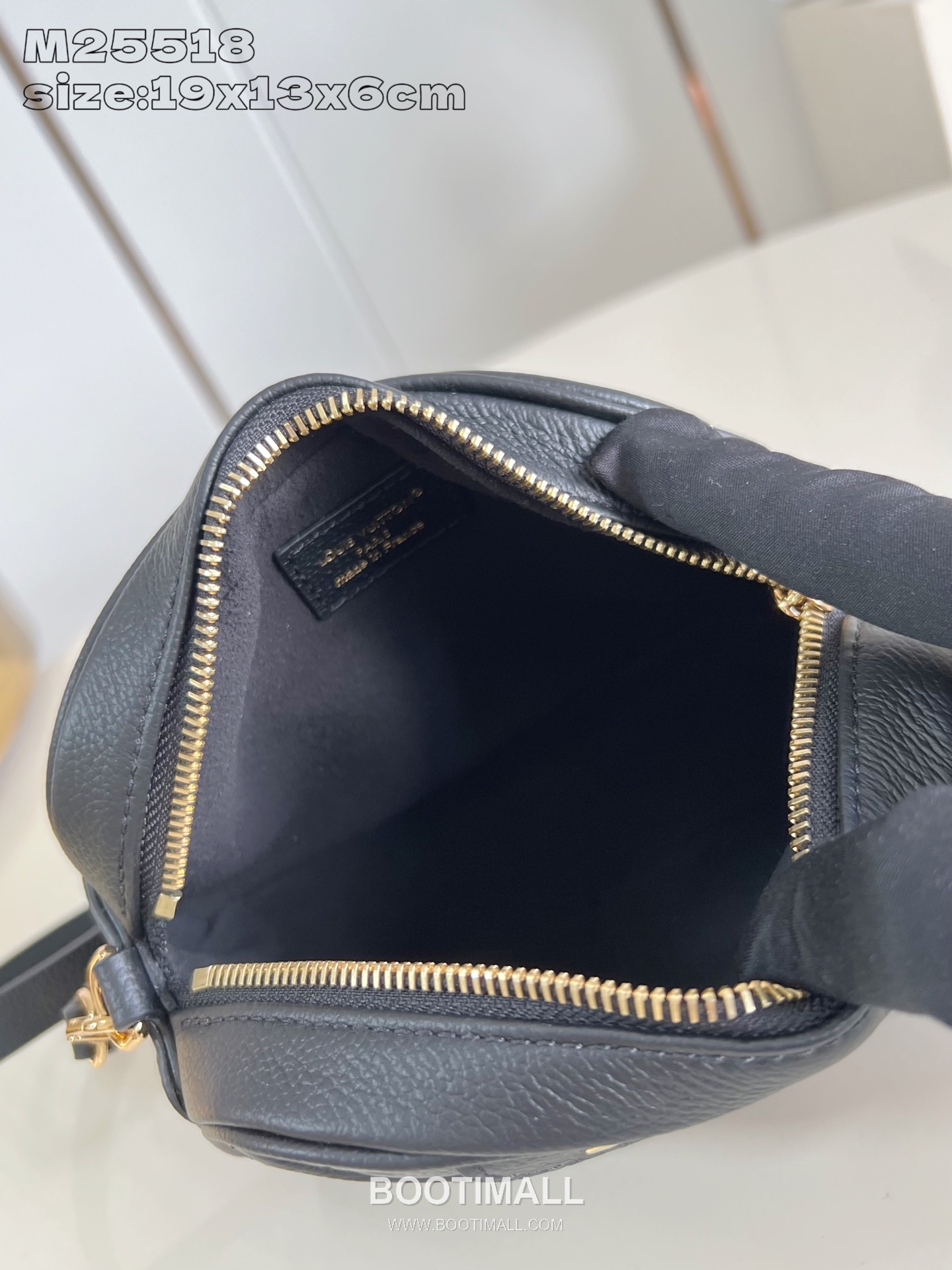 Louis Vuitton Tiny Camera Bag Monogram Empreinte Leather Crossbody Bag with Front Pocket Detail 루이비통 타이니 카메라백 모노그램 앙프렝뜨 레더 프론트포켓 크로스백 M25518 19cm 8