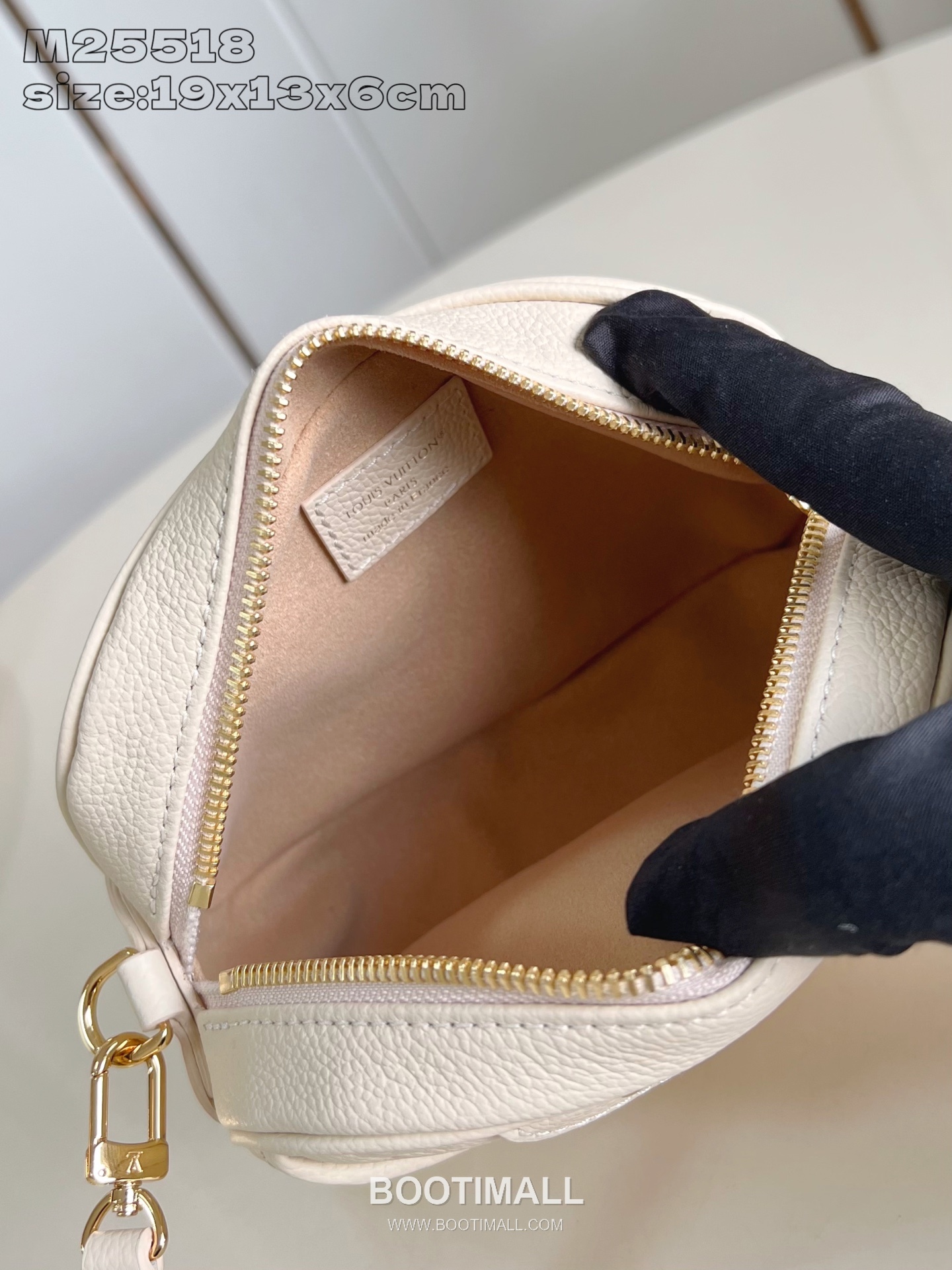 Louis Vuitton Tiny Camera Bag Monogram Empreinte Leather Crossbody Bag with Front Pocket Detail 루이비통 타이니 카메라백 모노그램 앙프렝뜨 레더 프론트포켓 크로스백 M25518 19cm 8