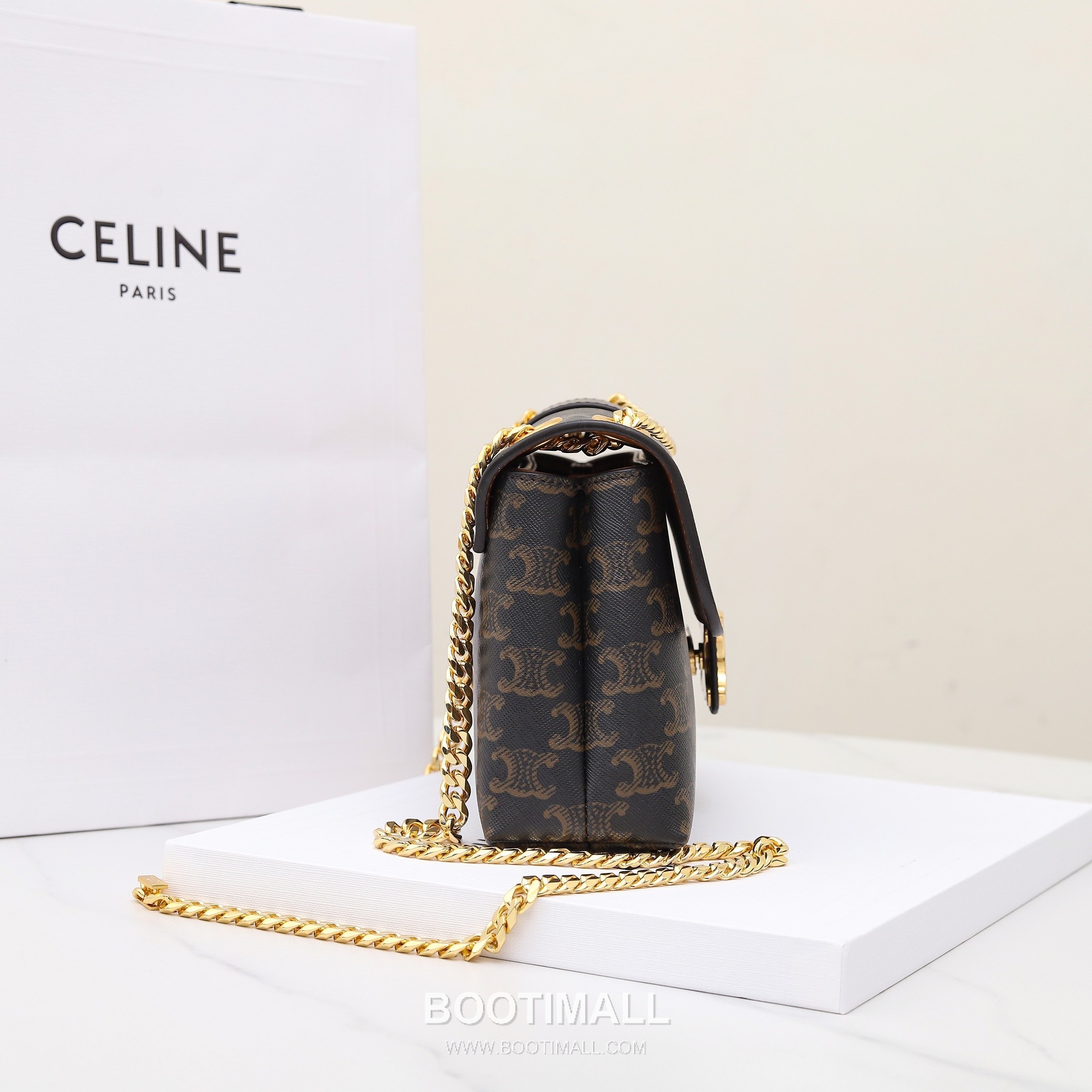 Celine Triomphe Monogram Canvas Calfskin Leather Shoulder Bag with Chain Strap Detail 셀린느 트리옹프 모노그램 캔버스 카프스킨 체인 숄더백 116592 23.5cm 3