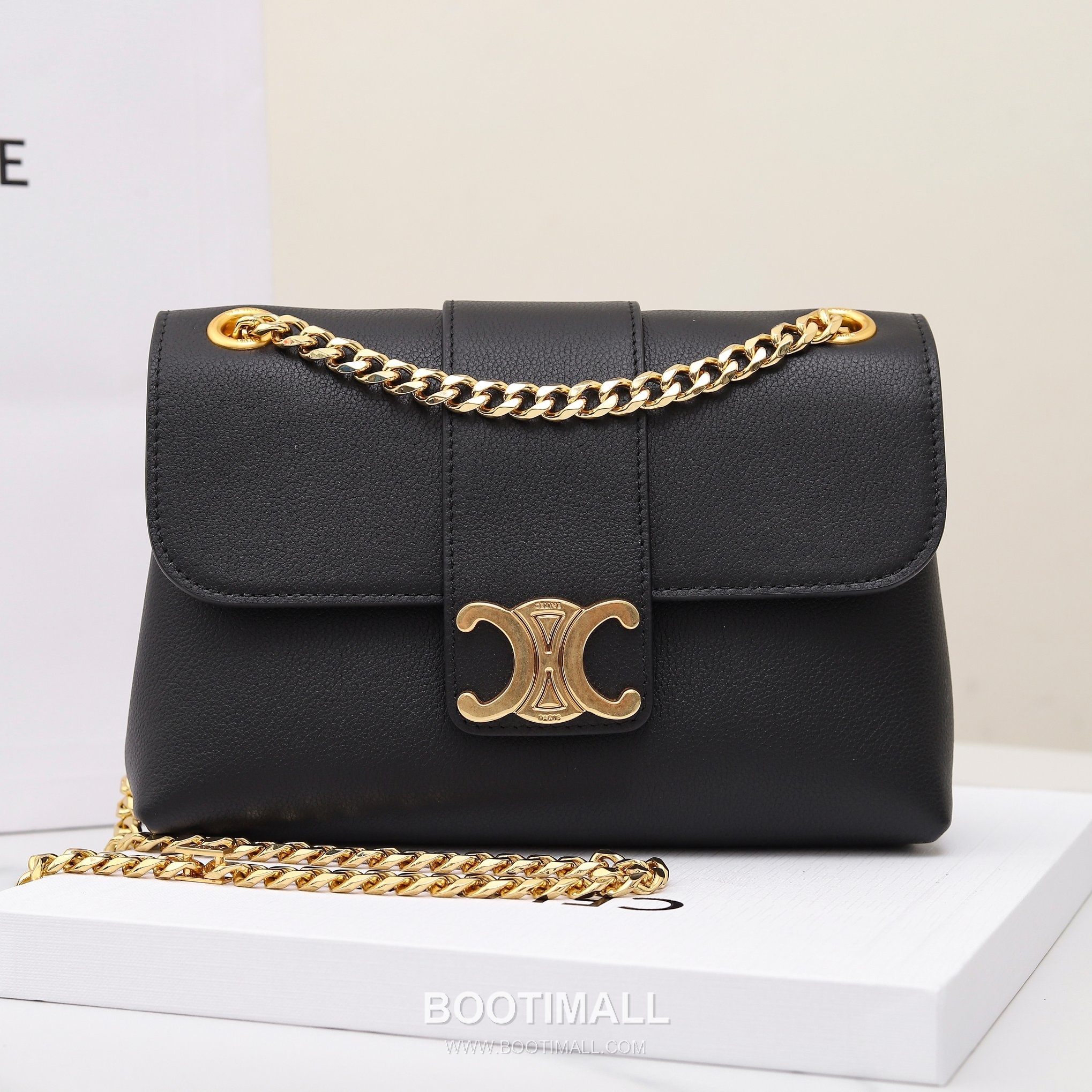 Celine Triomphe Calfskin Leather Shoulder Bag with Chain Strap Detail 셀린느 트리옹프 스몰 카프스킨 블랙 숄더백 116593 21cm 5