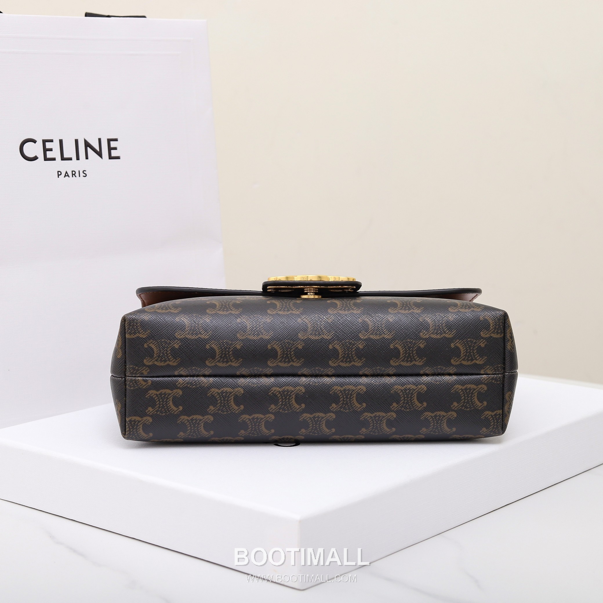 Celine Triomphe Monogram Canvas Calfskin Leather Shoulder Bag with Chain Strap Detail 셀린느 트리옹프 모노그램 캔버스 카프스킨 체인 숄더백 115852 25cm 7