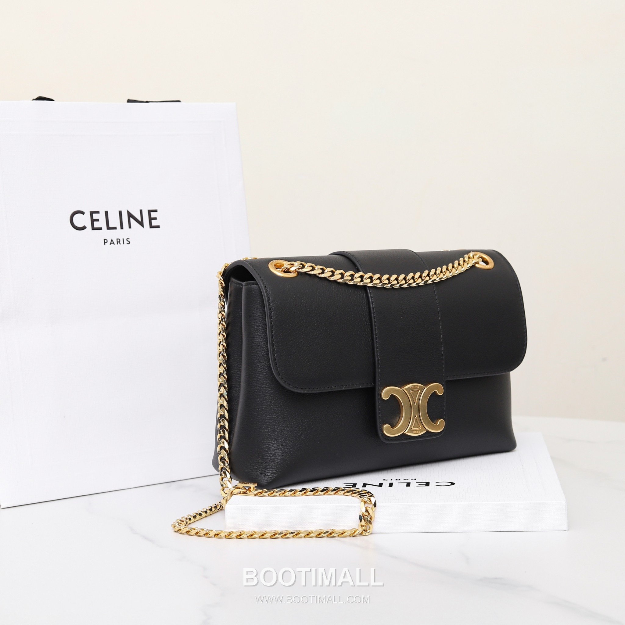 Celine Triomphe Calfskin Leather Shoulder Bag with Chain Strap Detail 셀린느 트리옹프 미디엄 카프스킨 블랙 숄더백 115853 25cm 2