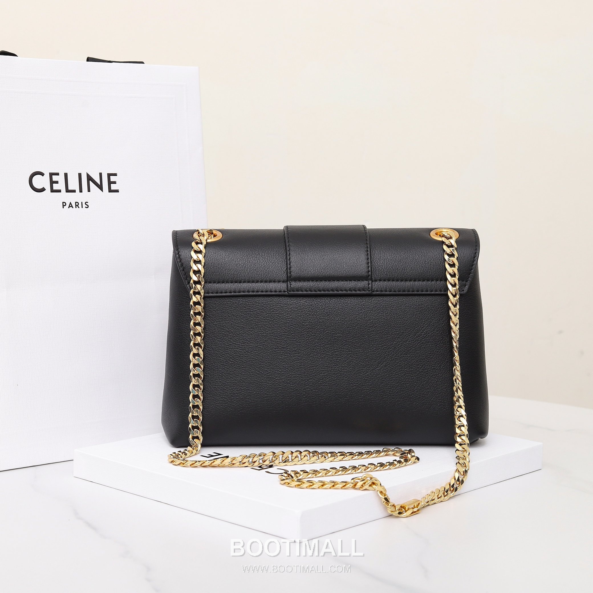 Celine Triomphe Calfskin Leather Shoulder Bag with Chain Strap Detail 셀린느 트리옹프 미디엄 카프스킨 블랙 숄더백 115853 25cm 4