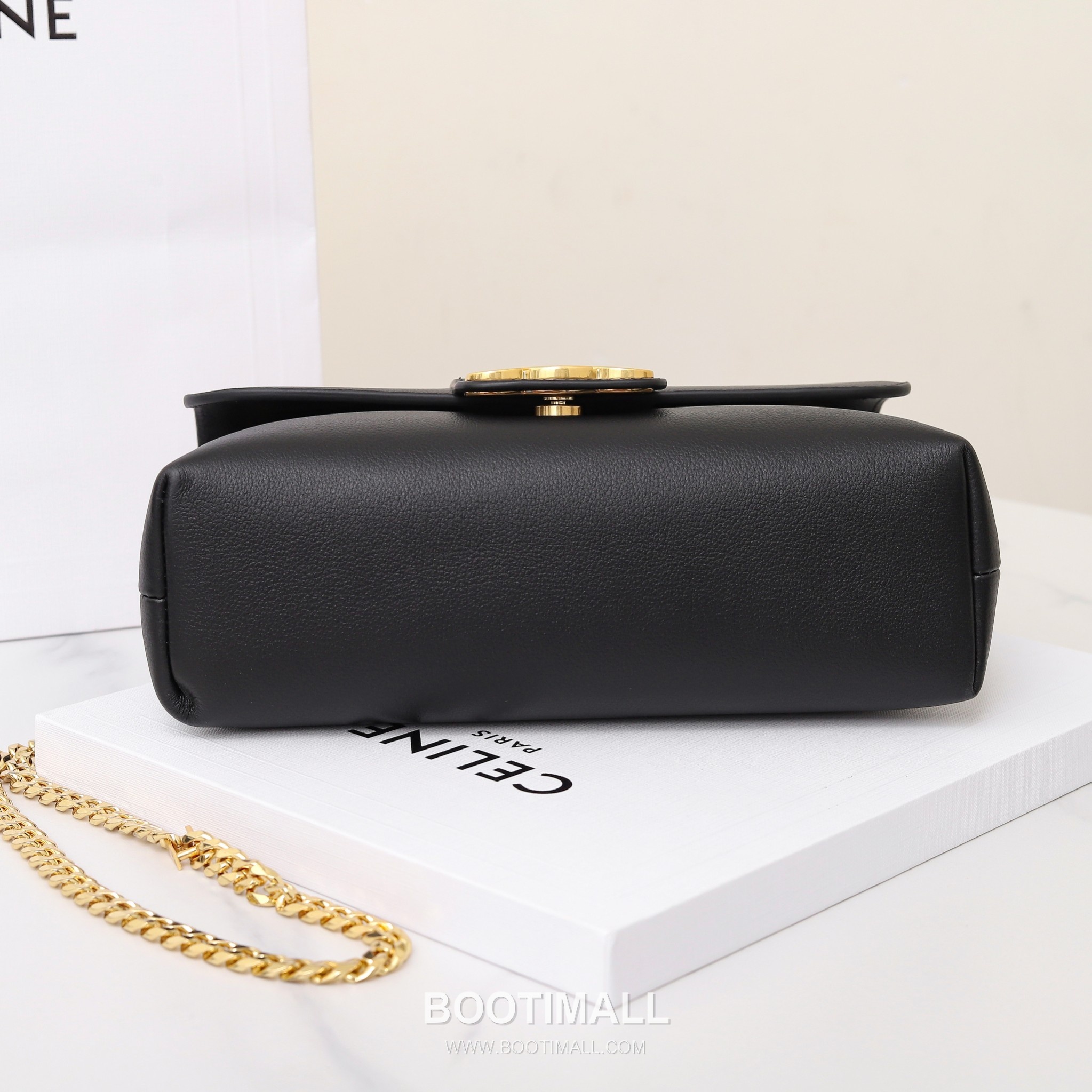 Celine Triomphe Calfskin Leather Shoulder Bag with Chain Strap Detail 셀린느 트리옹프 미디엄 카프스킨 블랙 숄더백 115853 25cm 6