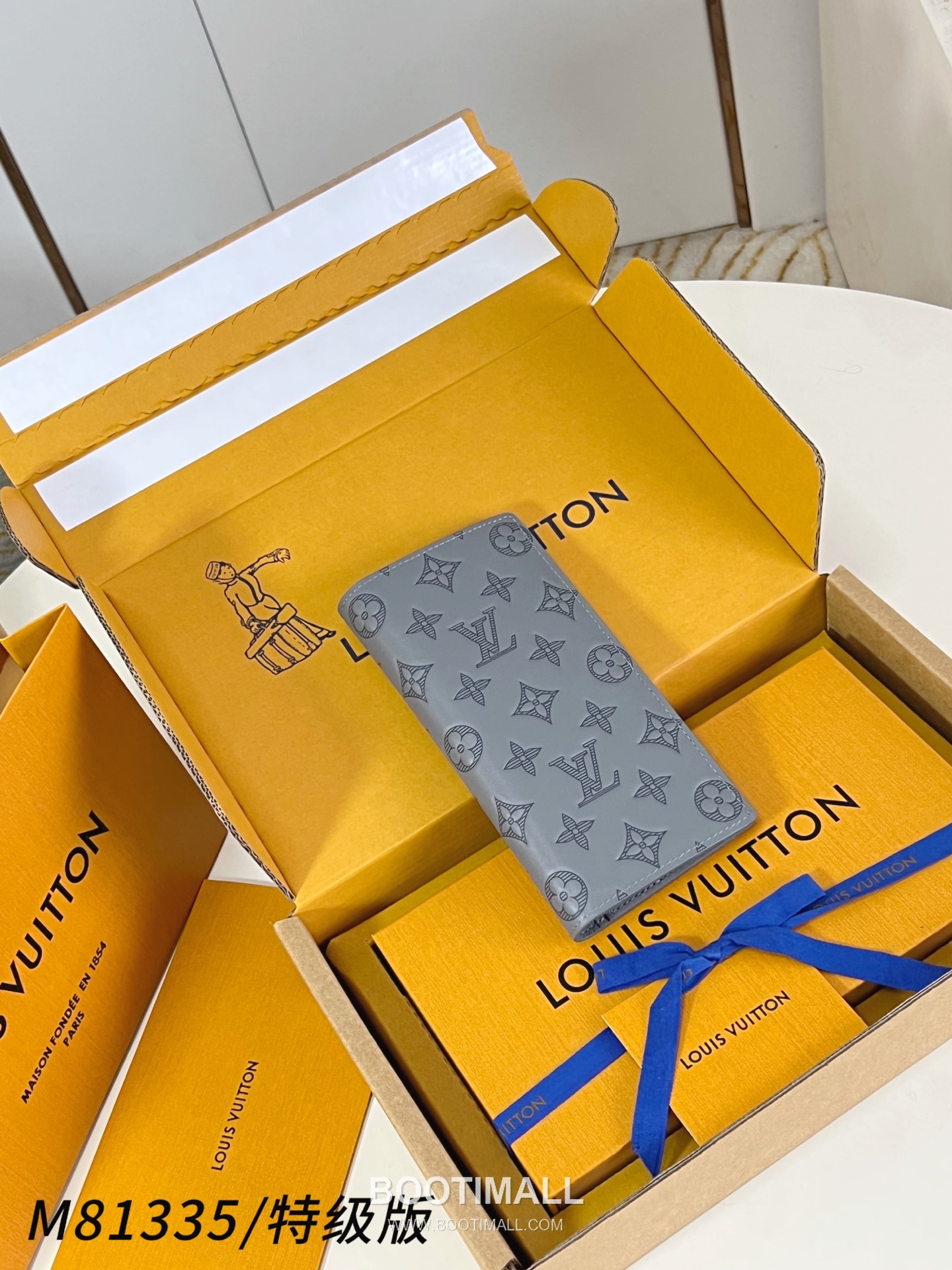 Louis Vuitton Brazza Monogram Shadow Calfskin Leather Long Wallet with Zip Coin Pocket Detail 루이비통 브라짜 모노그램 쉐도우 카프스킨 지퍼 코인포켓 장지갑 M81335 19cm 1