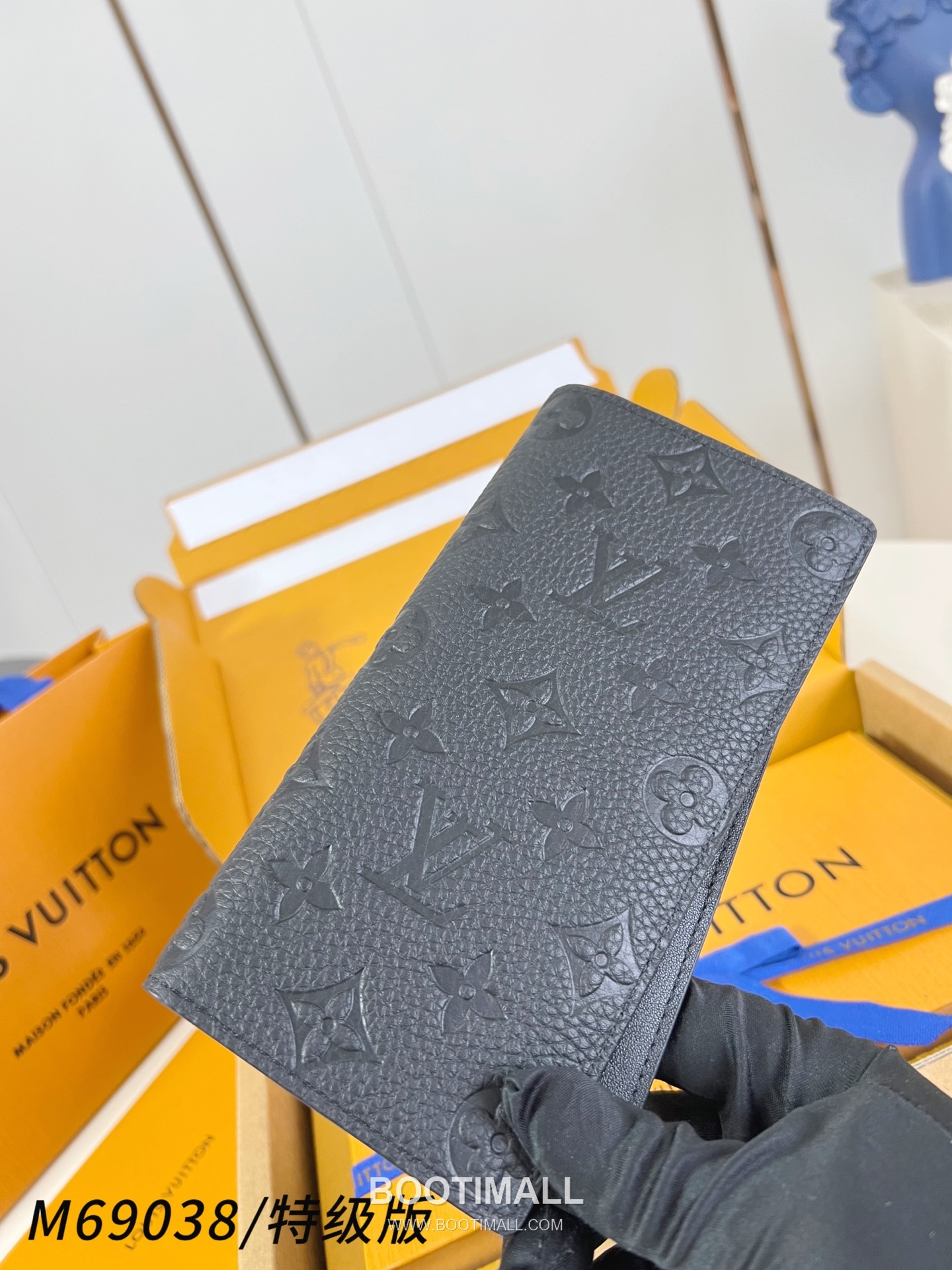 Louis Vuitton Brazza Monogram Taurillon Leather Long Wallet with Zip Coin Pocket Detail 루이비통 브라짜 모노그램 토릴론 레더 지퍼 코인포켓 장지갑 M69038 19cm 2