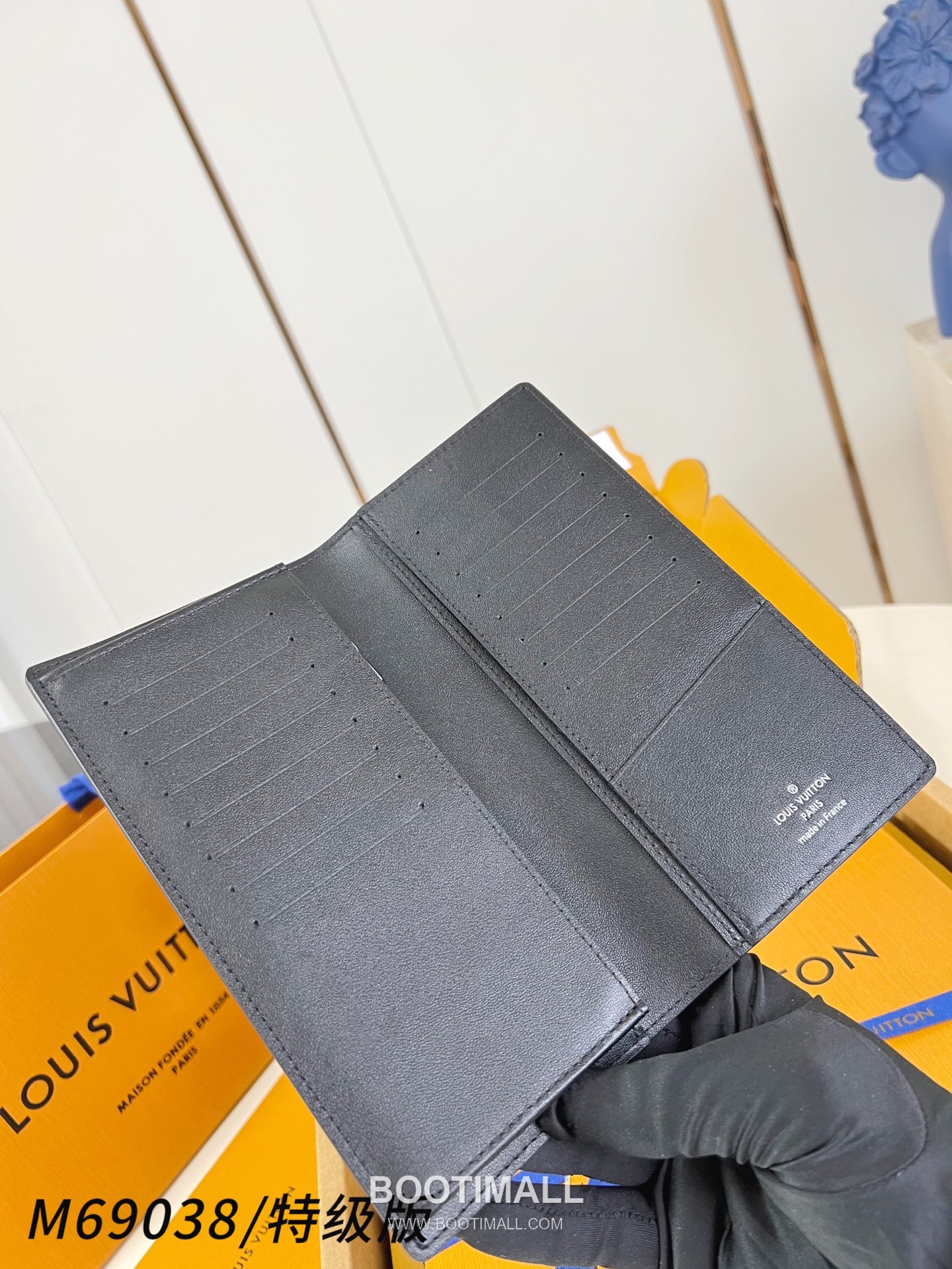 Louis Vuitton Brazza Monogram Taurillon Leather Long Wallet with Zip Coin Pocket Detail 루이비통 브라짜 모노그램 토릴론 레더 지퍼 코인포켓 장지갑 M69038 19cm 5