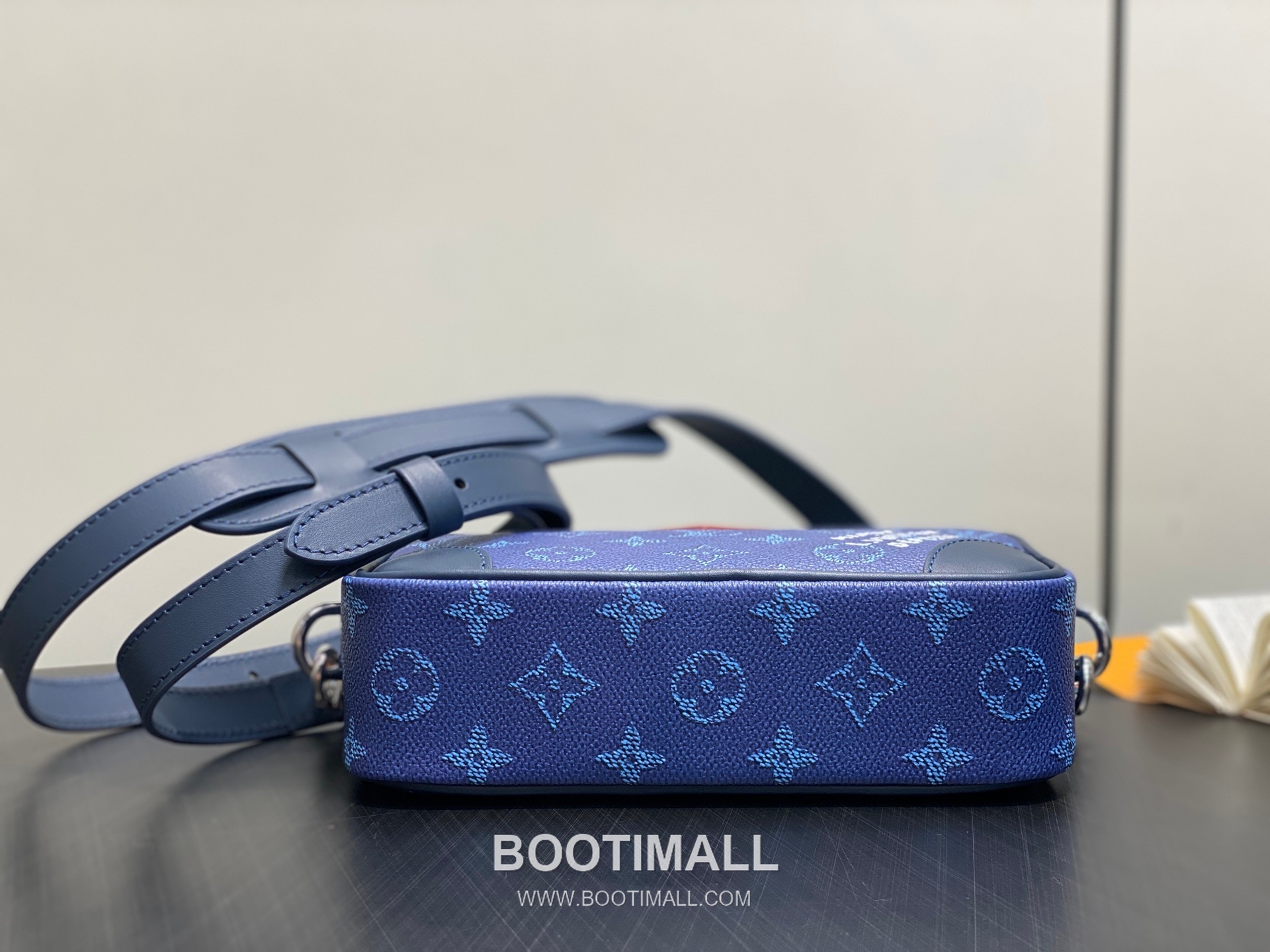 Louis Vuitton Trocadero Mini Monogram Heritage Coated Canvas Crossbody Bag with Zip Detail 루이비통 트로카데로 미니 모노그램 헤리티지 코팅 캔버스 지퍼 크로스백 M26826 20cm 5
