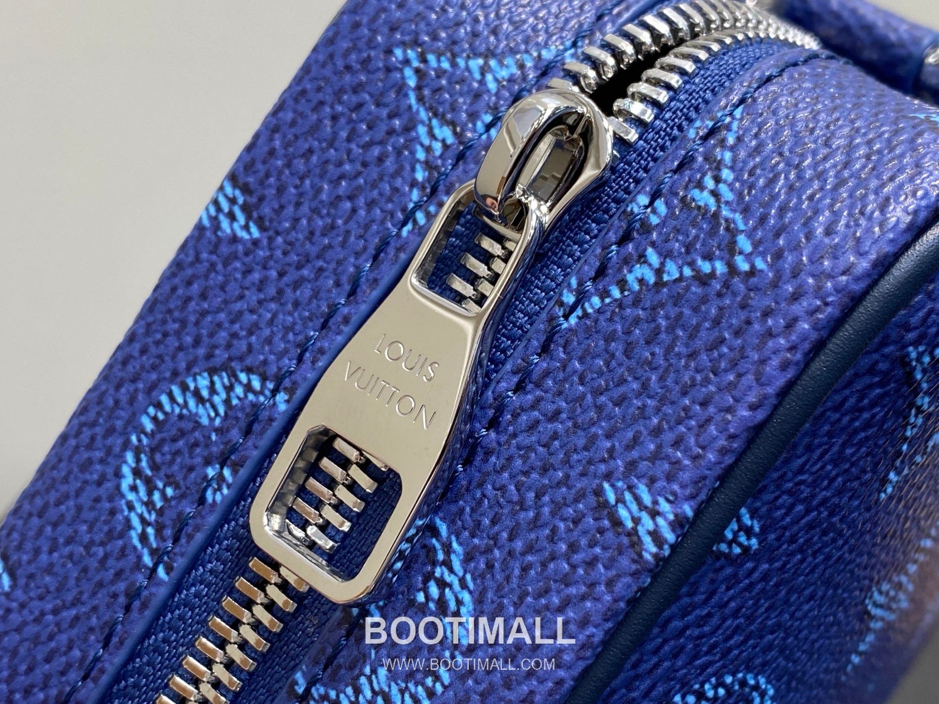 Louis Vuitton Trocadero Mini Monogram Heritage Coated Canvas Crossbody Bag with Zip Detail 루이비통 트로카데로 미니 모노그램 헤리티지 코팅 캔버스 지퍼 크로스백 M26826 20cm 9