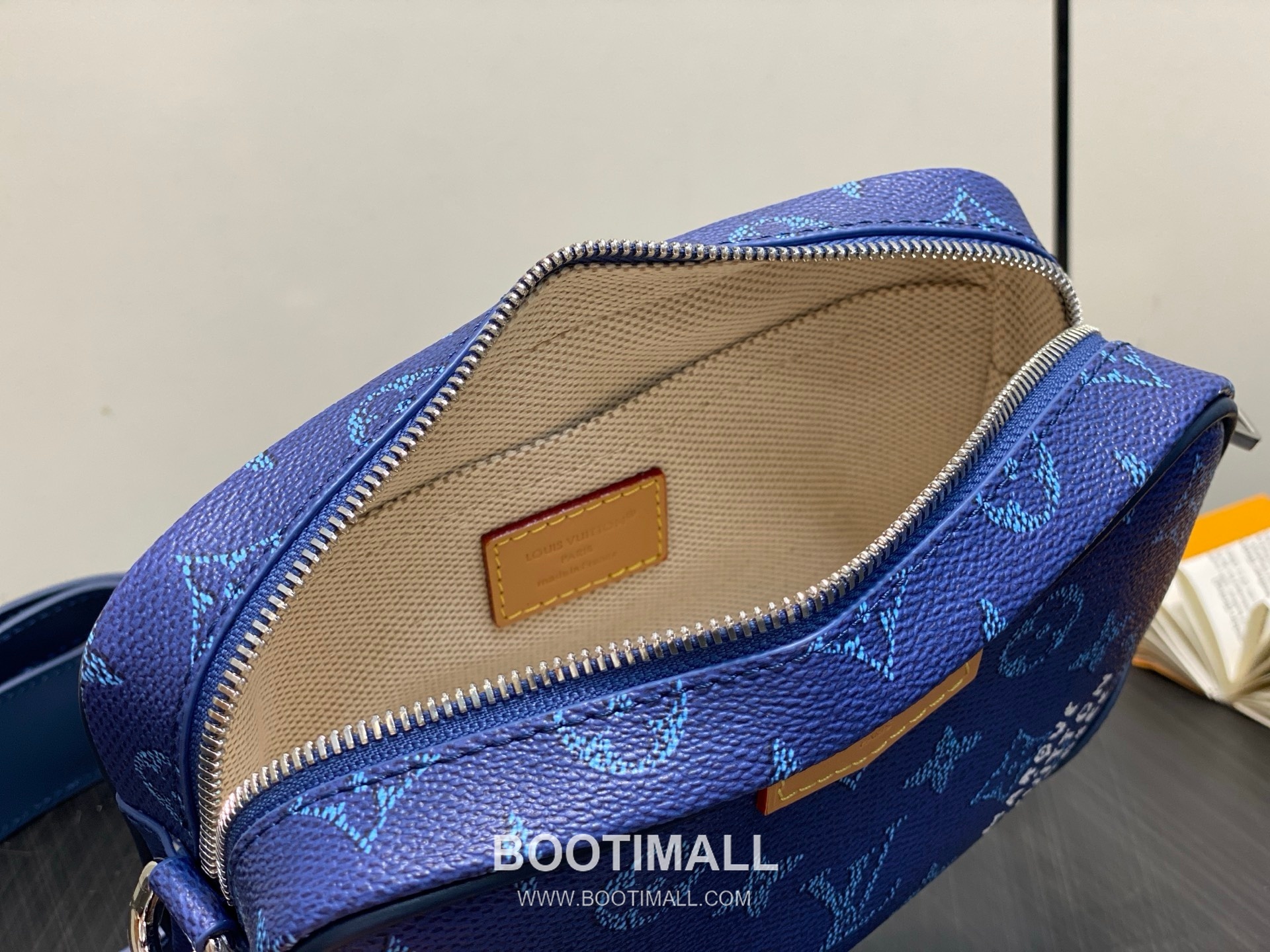 Louis Vuitton Trocadero Mini Monogram Heritage Coated Canvas Crossbody Bag with Zip Detail 루이비통 트로카데로 미니 모노그램 헤리티지 코팅 캔버스 지퍼 크로스백 M26826 20cm 10