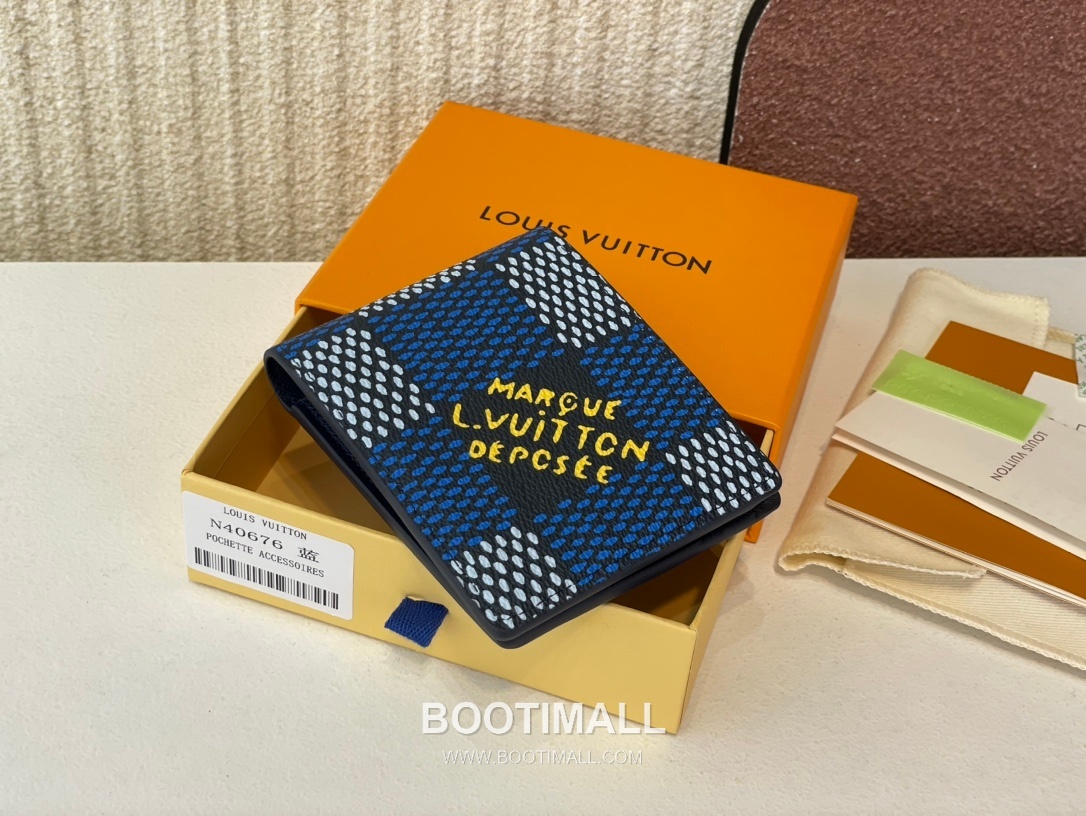 Louis Vuitton Multiple Wallet Damier Heritage Coated Canvas Wallet with Logo Detail 루이비통 멀티플 월렛 다미에 헤리티지 코팅 캔버스 로고 반지갑 N40676 11.5cm 3