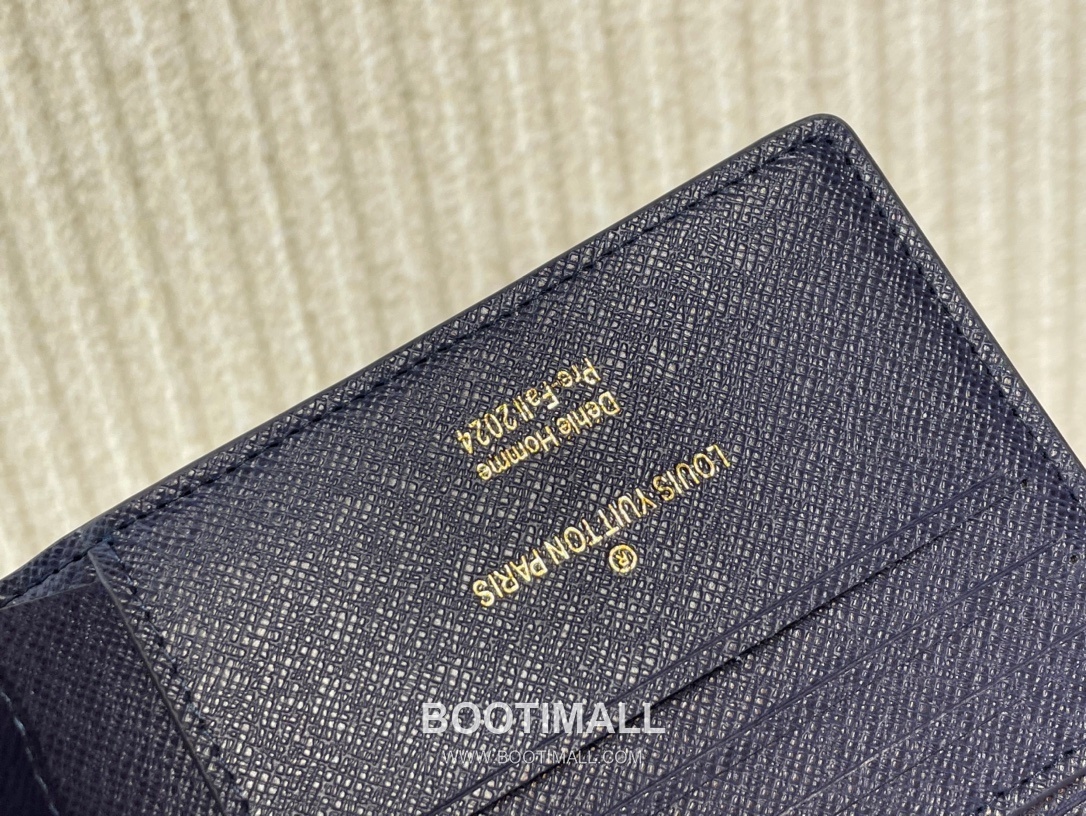 Louis Vuitton Multiple Wallet Damier Heritage Coated Canvas Wallet with Logo Detail 루이비통 멀티플 월렛 다미에 헤리티지 코팅 캔버스 로고 반지갑 N40676 11.5cm 5