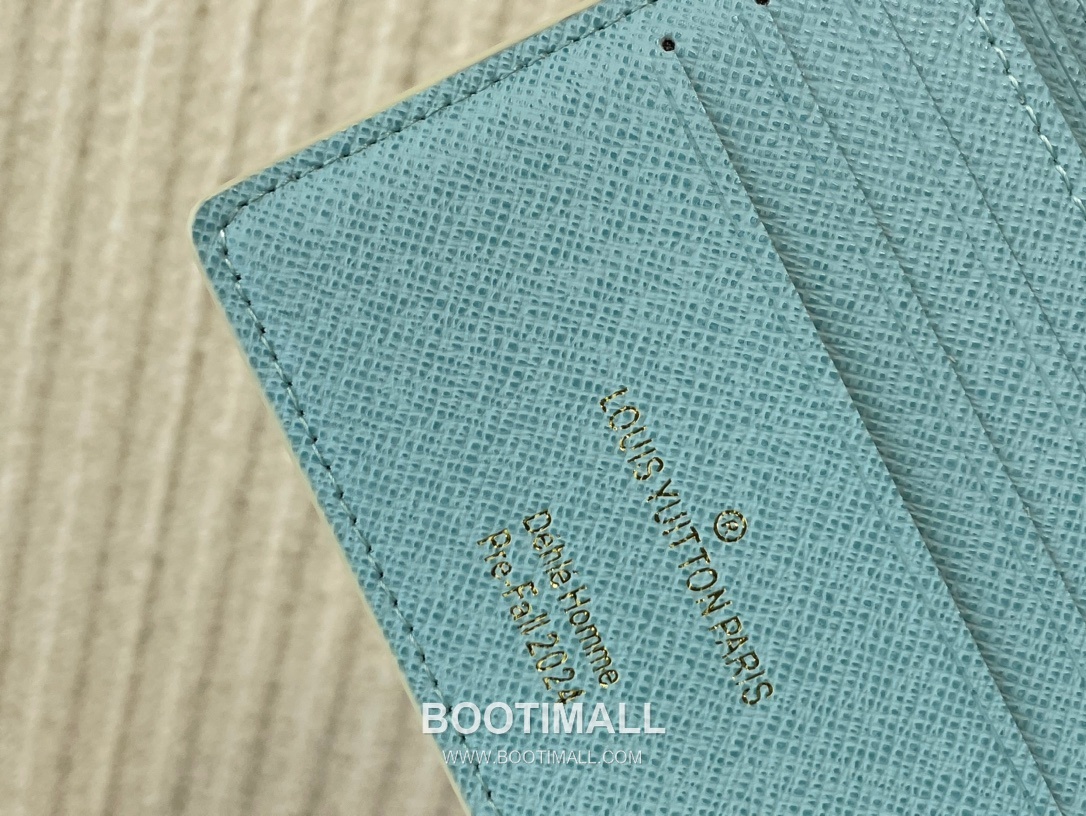 Louis Vuitton Multiple Wallet Damier Heritage Coated Canvas Wallet with Logo Detail 루이비통 멀티플 월렛 다미에 헤리티지 코팅 캔버스 로고 반지갑 N40676 11.5cm 4