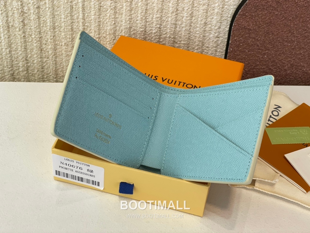 Louis Vuitton Multiple Wallet Damier Heritage Coated Canvas Wallet with Logo Detail 루이비통 멀티플 월렛 다미에 헤리티지 코팅 캔버스 로고 반지갑 N40676 11.5cm 5