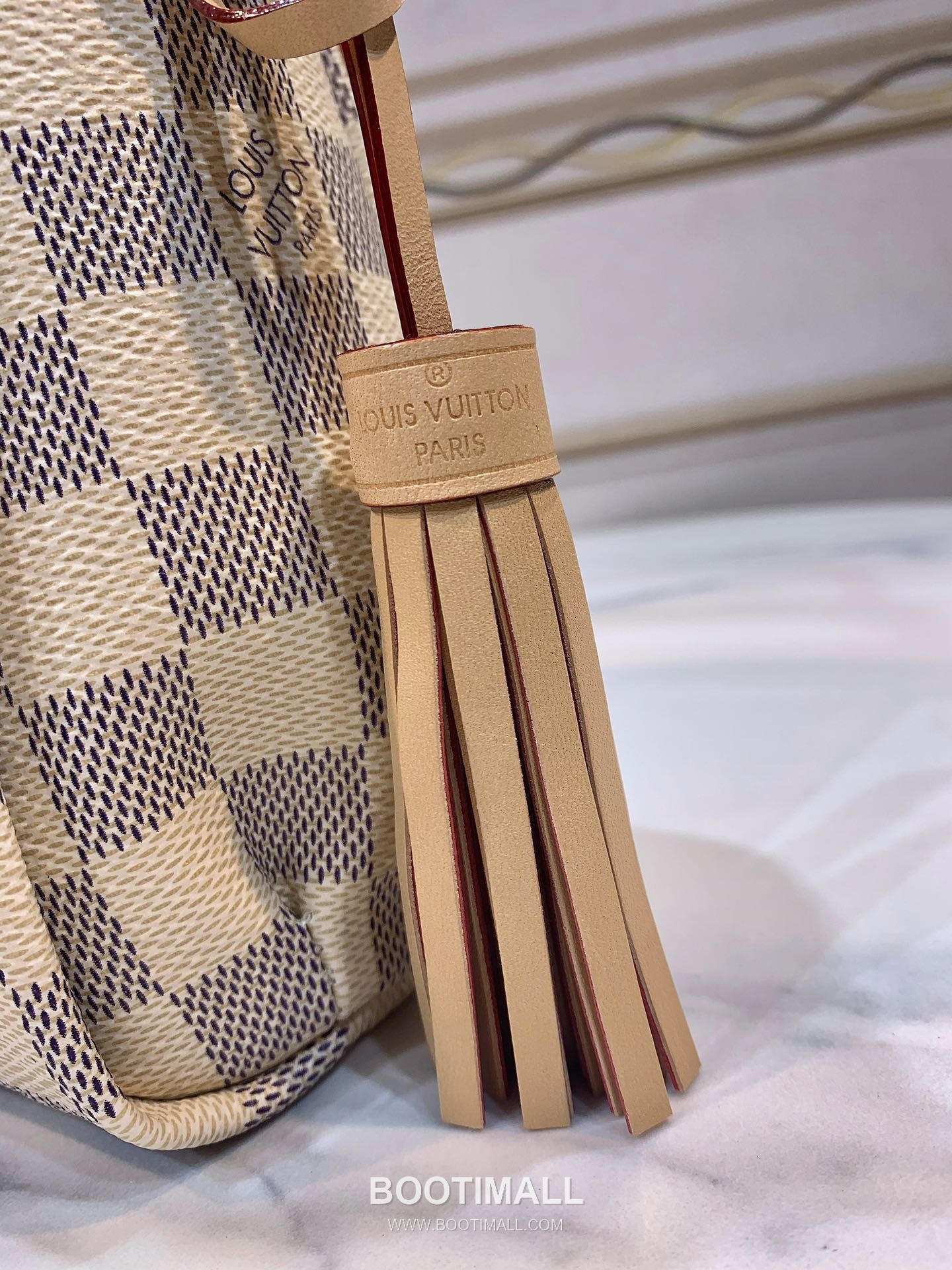 Louis Vuitton Croisette Damier Ebene Coated Canvas Crossbody Bag with Tassel Detail 루이비통 크루아제트 다미에 에벤 코팅 캔버스 태슬 크로스 숄더백 N41581 23cm 5