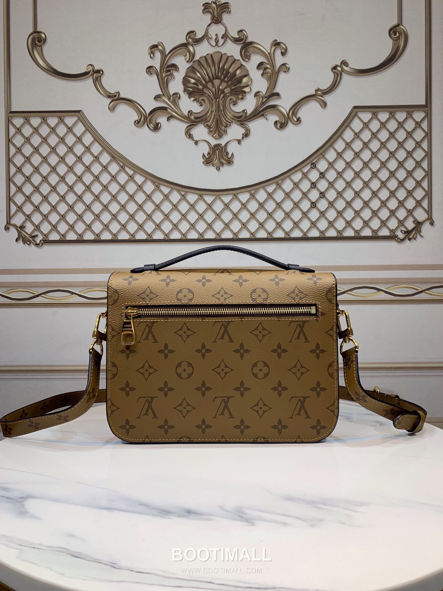 Louis Vuitton Pochette Metis Monogram Coated Canvas Crossbody Bag with S Lock Detail 루이비통 포쉐트 메티스 모노그램 코팅 캔버스 S락 크로스백 M44876 25cm 2