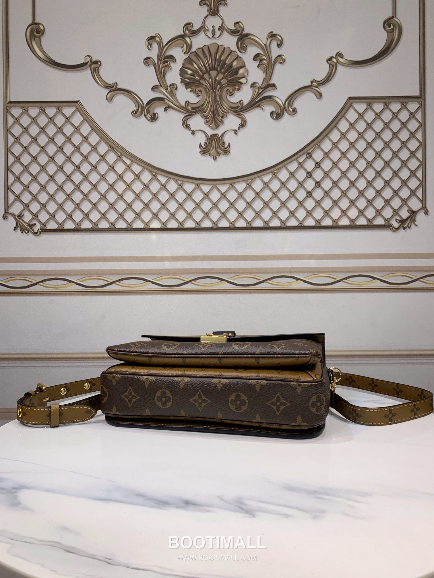 Louis Vuitton Pochette Metis Monogram Coated Canvas Crossbody Bag with S Lock Detail 루이비통 포쉐트 메티스 모노그램 코팅 캔버스 S락 크로스백 M44876 25cm 3