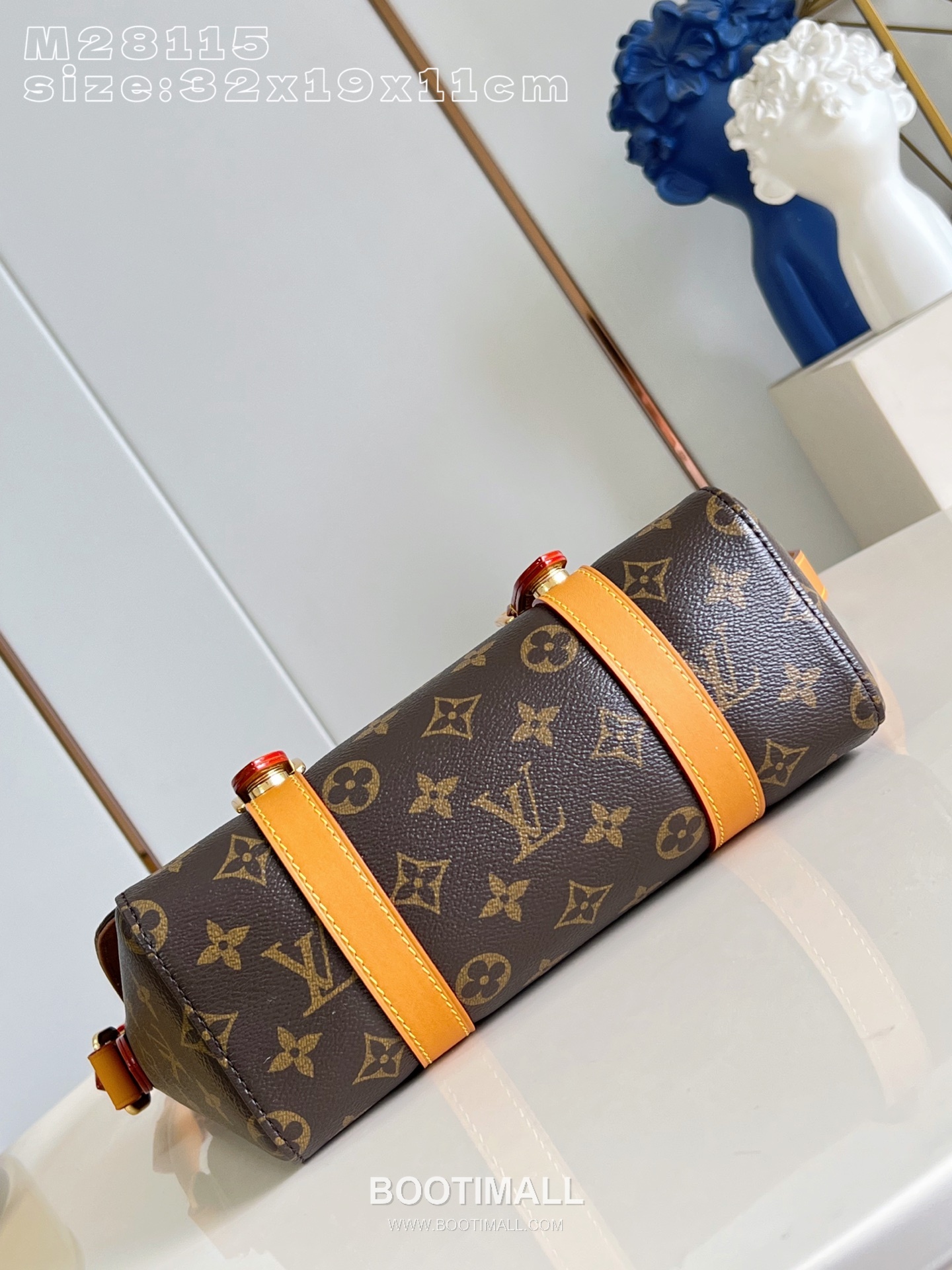 Louis Vuitton Christopher Messenger Monogram Archive Canvas Crossbody Bag with Flap Detail 루이비통 크리스토퍼 메신저 모노그램 아카이브 캔버스 플랩 크로스백 M28115 32cm 6