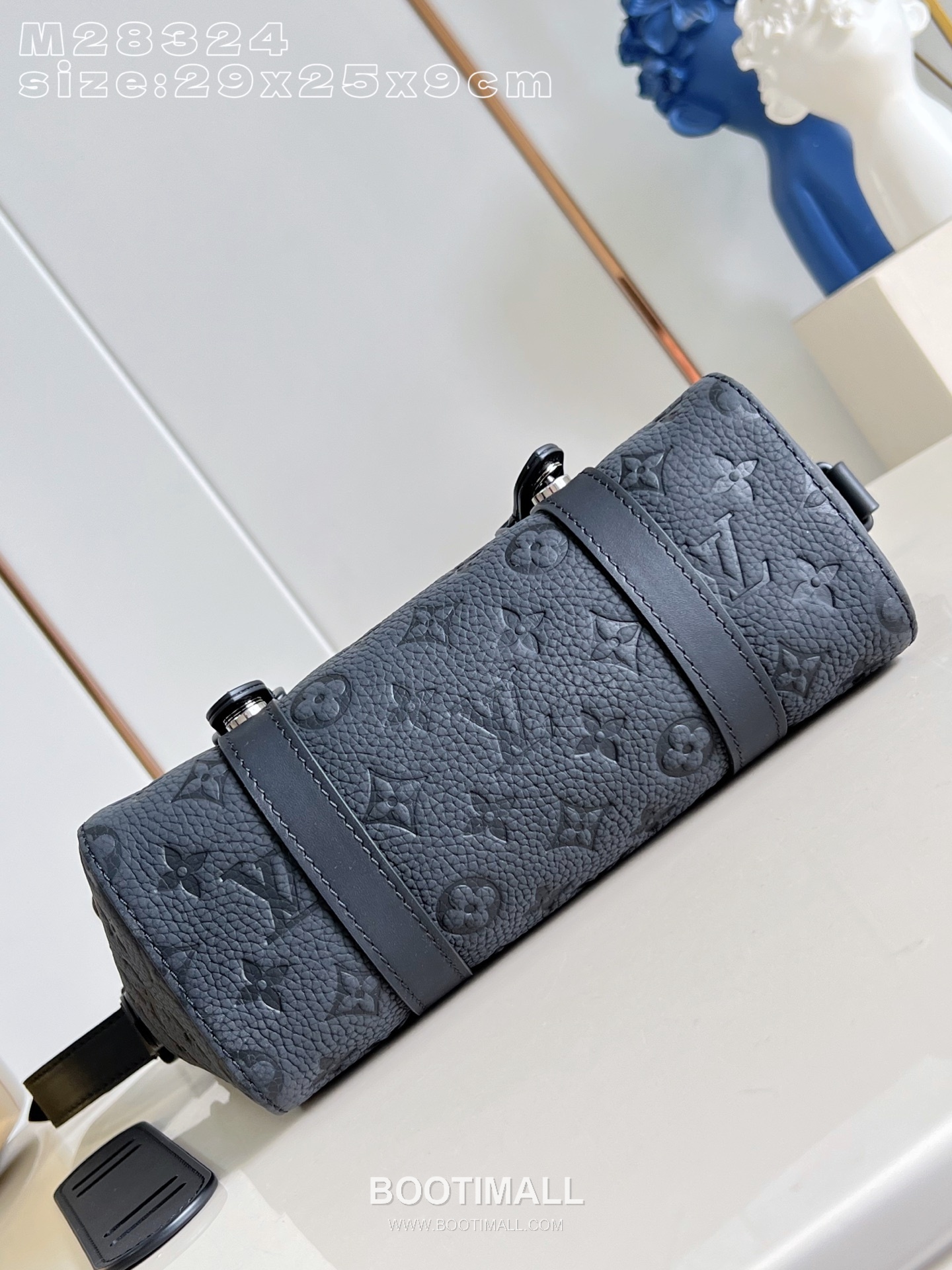 Louis Vuitton Christopher Messenger Monogram Archive Canvas Crossbody Bag with Flap Detail 루이비통 크리스토퍼 메신저 모노그램 아카이브 캔버스 플랩 크로스백 M28324 32cm 6